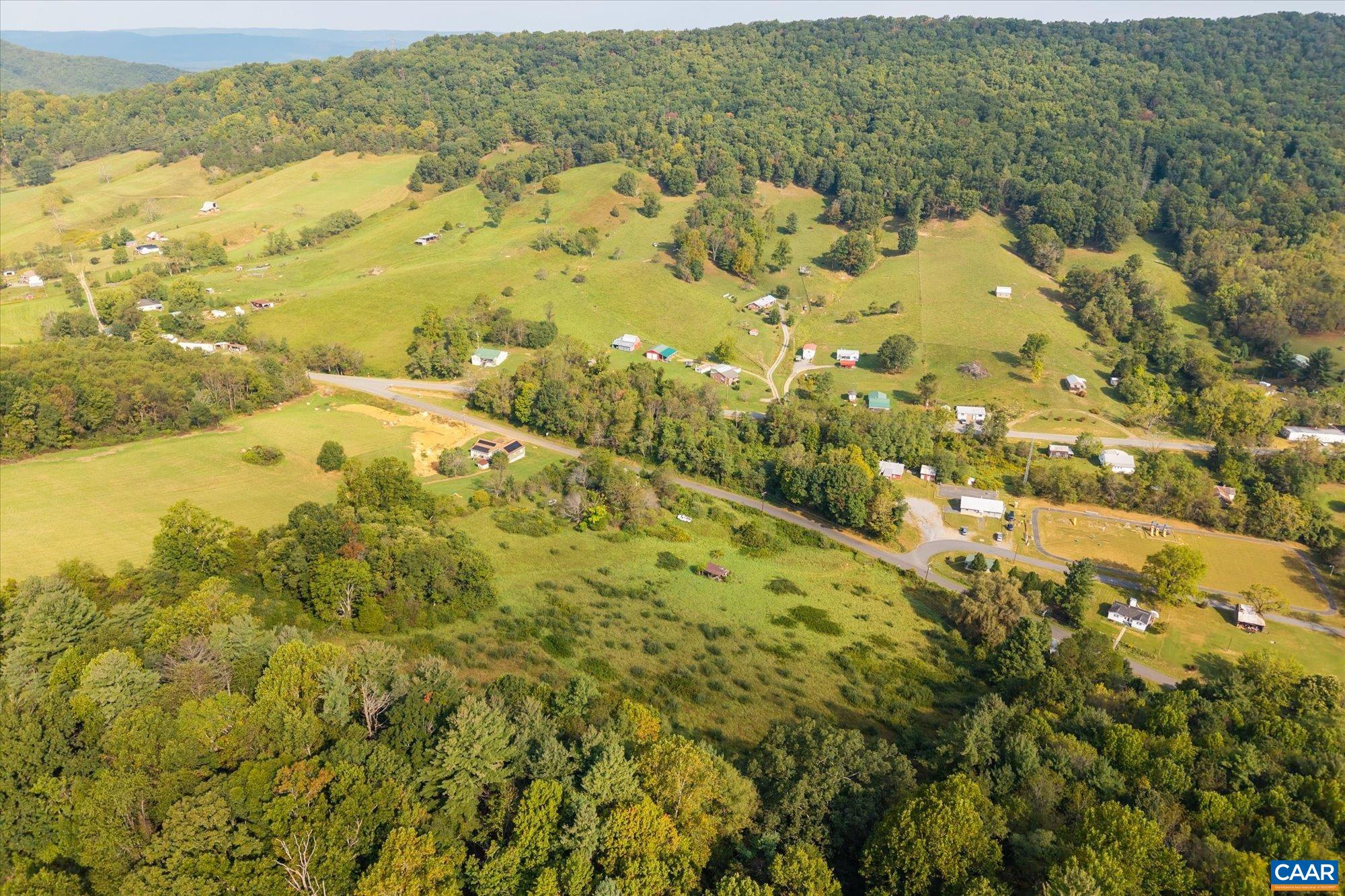 964 CRYSTAL SPRINGS DR, BLAND, Virginia 24315, 5 Bedrooms Bedrooms, ,2 BathroomsBathrooms,Residential,Crystal Springs Farm,964 CRYSTAL SPRINGS DR,682373 MLS # 682373 964 CRYSTAL SPRINGS DR, BLAND, Virginia 24315, 5 Bedrooms Bedrooms, ,2 BathroomsBathrooms,Residential,Crystal Springs Farm,964 CRYSTAL SPRINGS DR,682373 MLS # 682373