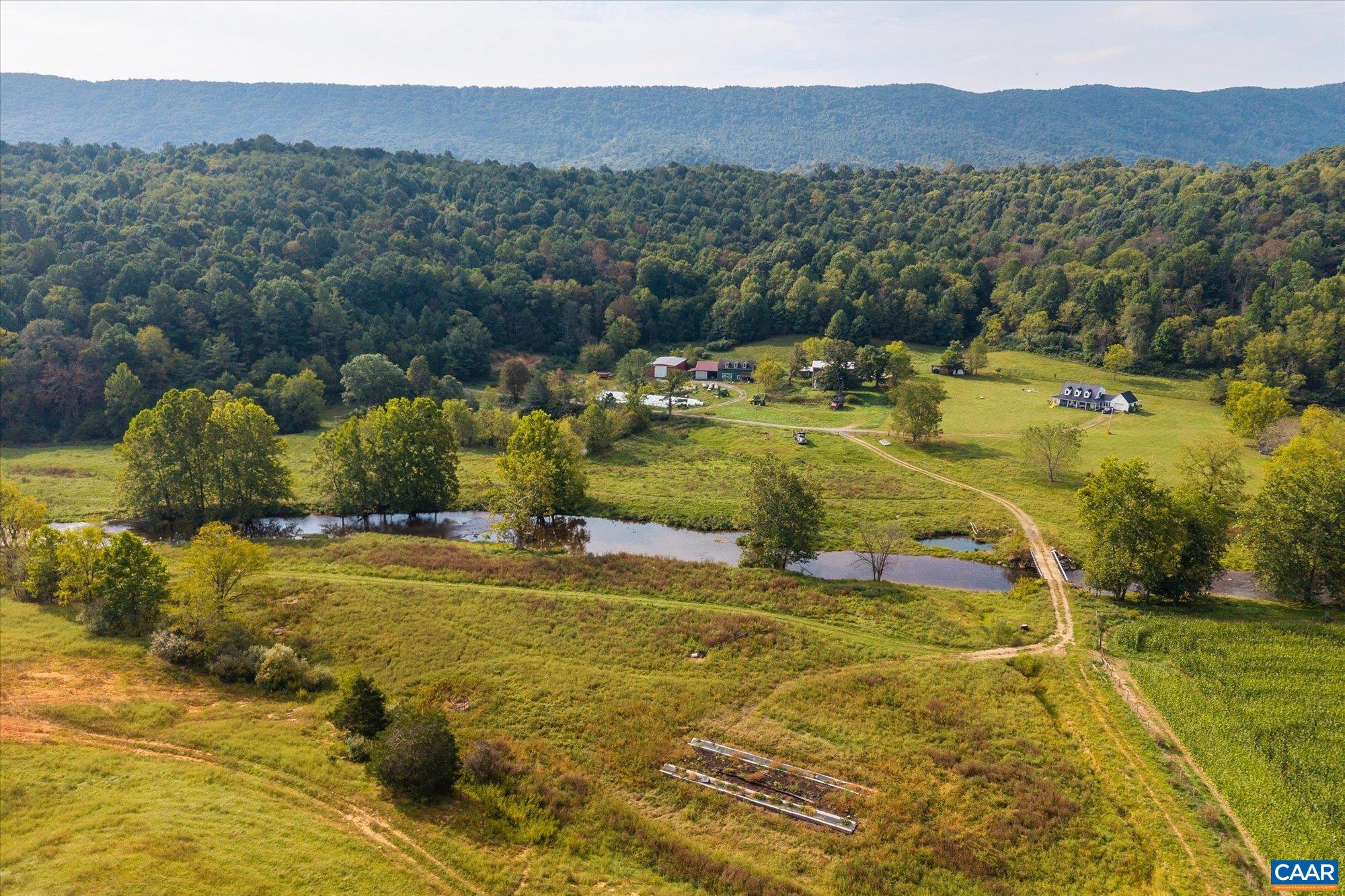 964 CRYSTAL SPRINGS DR, BLAND, Virginia 24315, 5 Bedrooms Bedrooms, ,2 BathroomsBathrooms,Residential,Crystal Springs Farm,964 CRYSTAL SPRINGS DR,682373 MLS # 682373 964 CRYSTAL SPRINGS DR, BLAND, Virginia 24315, 5 Bedrooms Bedrooms, ,2 BathroomsBathrooms,Residential,Crystal Springs Farm,964 CRYSTAL SPRINGS DR,682373 MLS # 682373