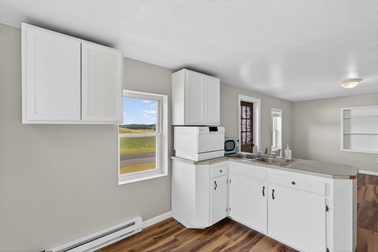 406 HEWITT RD, SWOOPE, Virginia 24479, 2 Bedrooms Bedrooms, ,1 BathroomBathrooms,Residential,Back on Market — Buyer Financing Collapsed L,406 HEWITT RD,678426 MLS # 678426 406 HEWITT RD, SWOOPE, Virginia 24479, 2 Bedrooms Bedrooms, ,1 BathroomBathrooms,Residential,Back on Market — Buyer Financing Collapsed L,406 HEWITT RD,678426 MLS # 678426