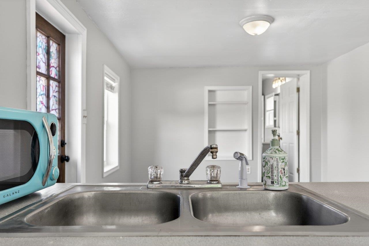 406 HEWITT RD, SWOOPE, Virginia 24479, 2 Bedrooms Bedrooms, ,1 BathroomBathrooms,Residential,Back on Market — Buyer Financing Collapsed L,406 HEWITT RD,678426 MLS # 678426 406 HEWITT RD, SWOOPE, Virginia 24479, 2 Bedrooms Bedrooms, ,1 BathroomBathrooms,Residential,Back on Market — Buyer Financing Collapsed L,406 HEWITT RD,678426 MLS # 678426