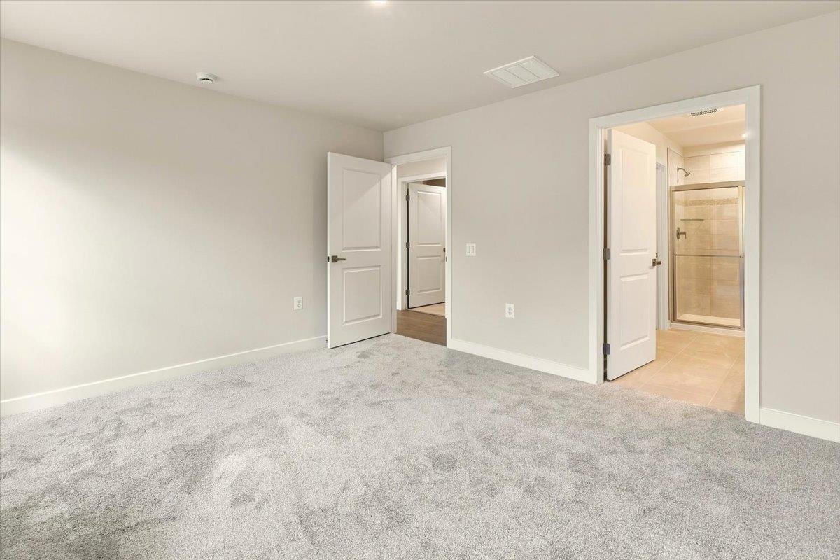3033 OBSIDIAN TERR, ROCKINGHAM, Virginia 22801, 3 Bedrooms Bedrooms, ,2 BathroomsBathrooms,Residential,3033 OBSIDIAN TERR,679544 MLS # 679544
