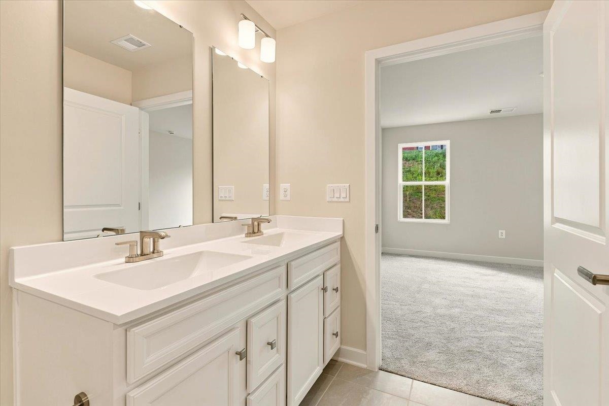 3033 OBSIDIAN TERR, ROCKINGHAM, Virginia 22801, 3 Bedrooms Bedrooms, ,2 BathroomsBathrooms,Residential,3033 OBSIDIAN TERR,679544 MLS # 679544