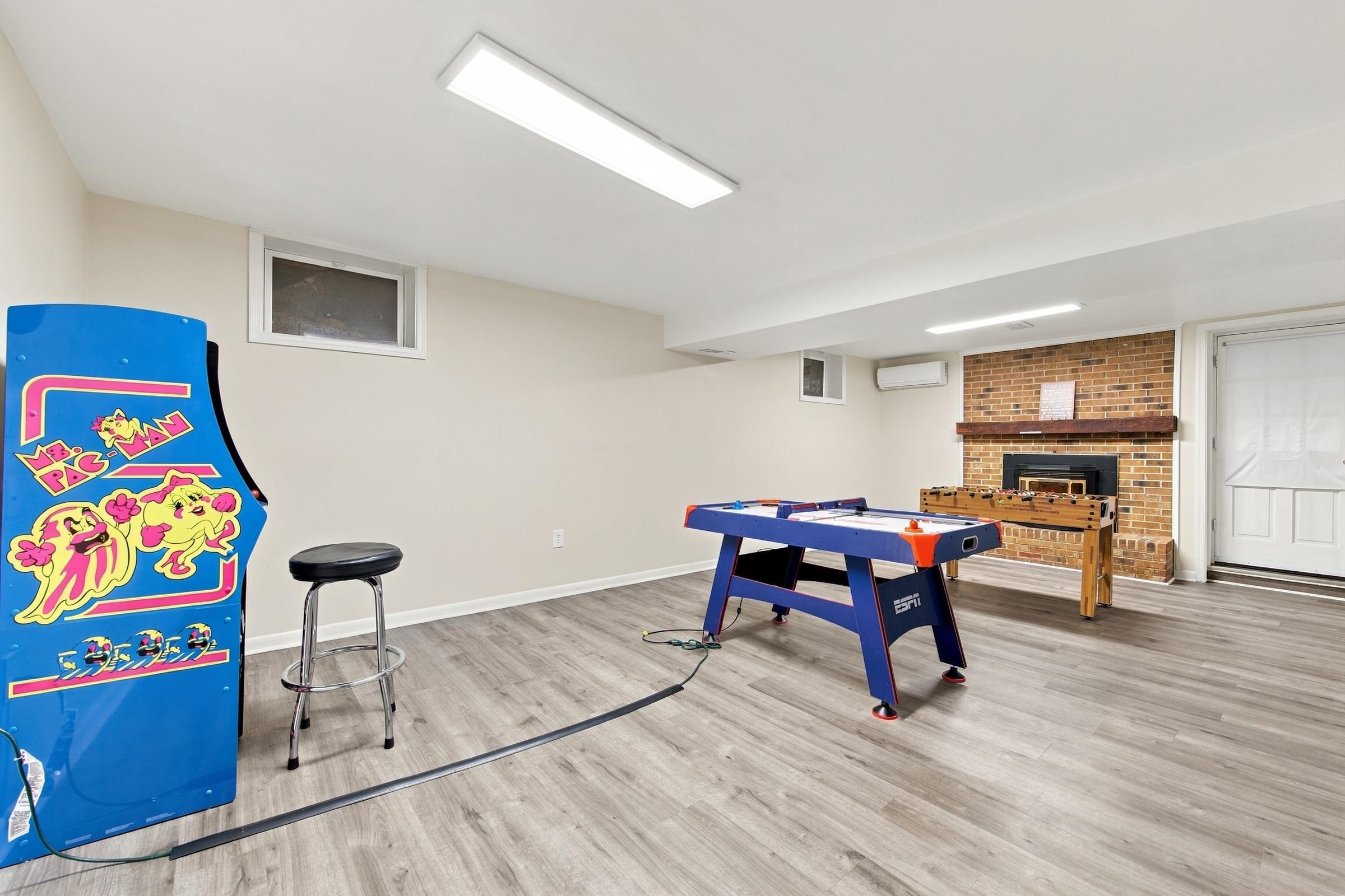 134 PAGE CT, MCGAHEYSVILLE, Virginia 22840, 5 Bedrooms Bedrooms, ,4 BathroomsBathrooms,Residential,134 PAGE CT,682380 MLS # 682380