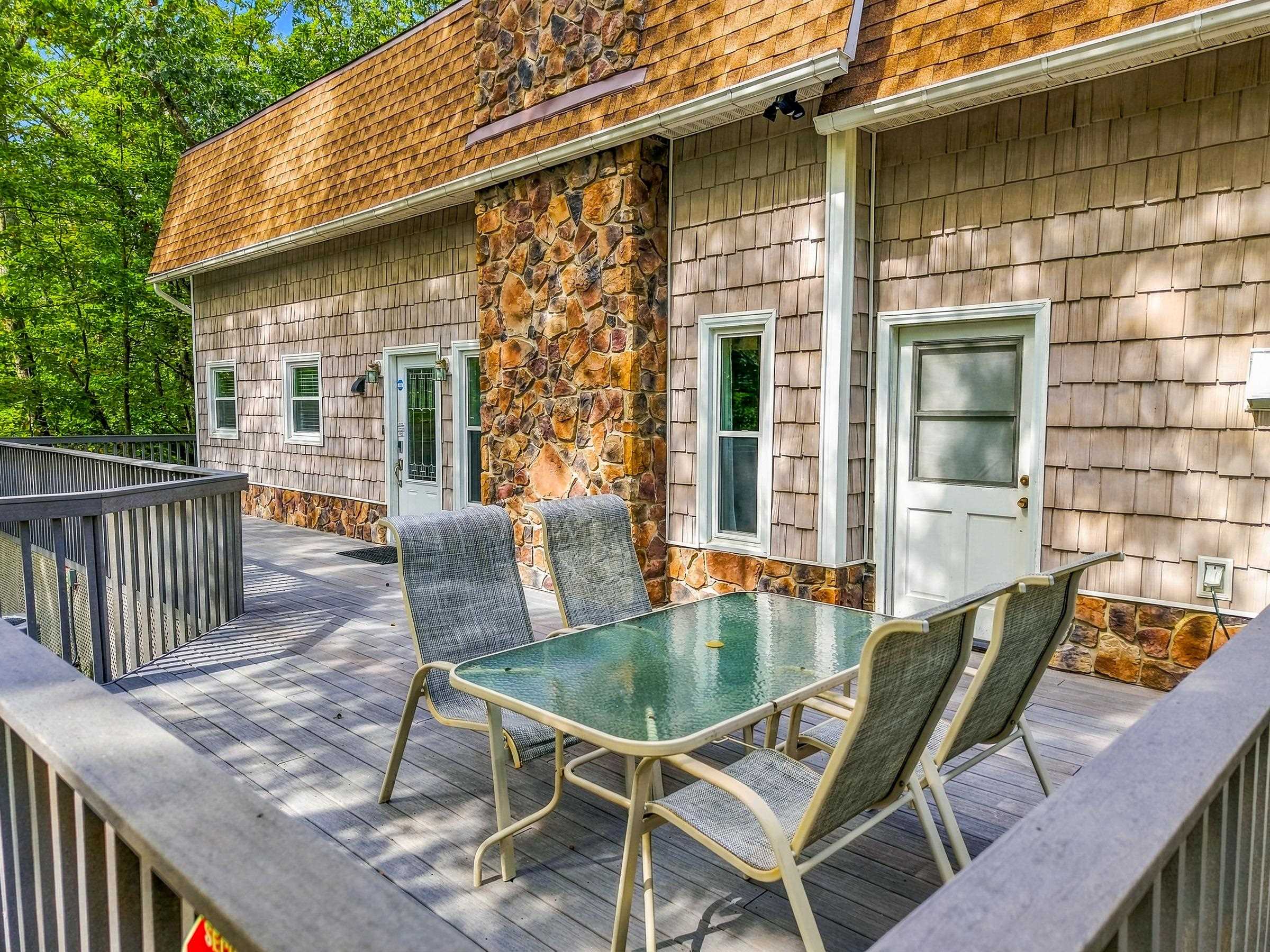 134 PAGE CT, MCGAHEYSVILLE, Virginia 22840, 5 Bedrooms Bedrooms, ,4 BathroomsBathrooms,Residential,134 PAGE CT,682380 MLS # 682380