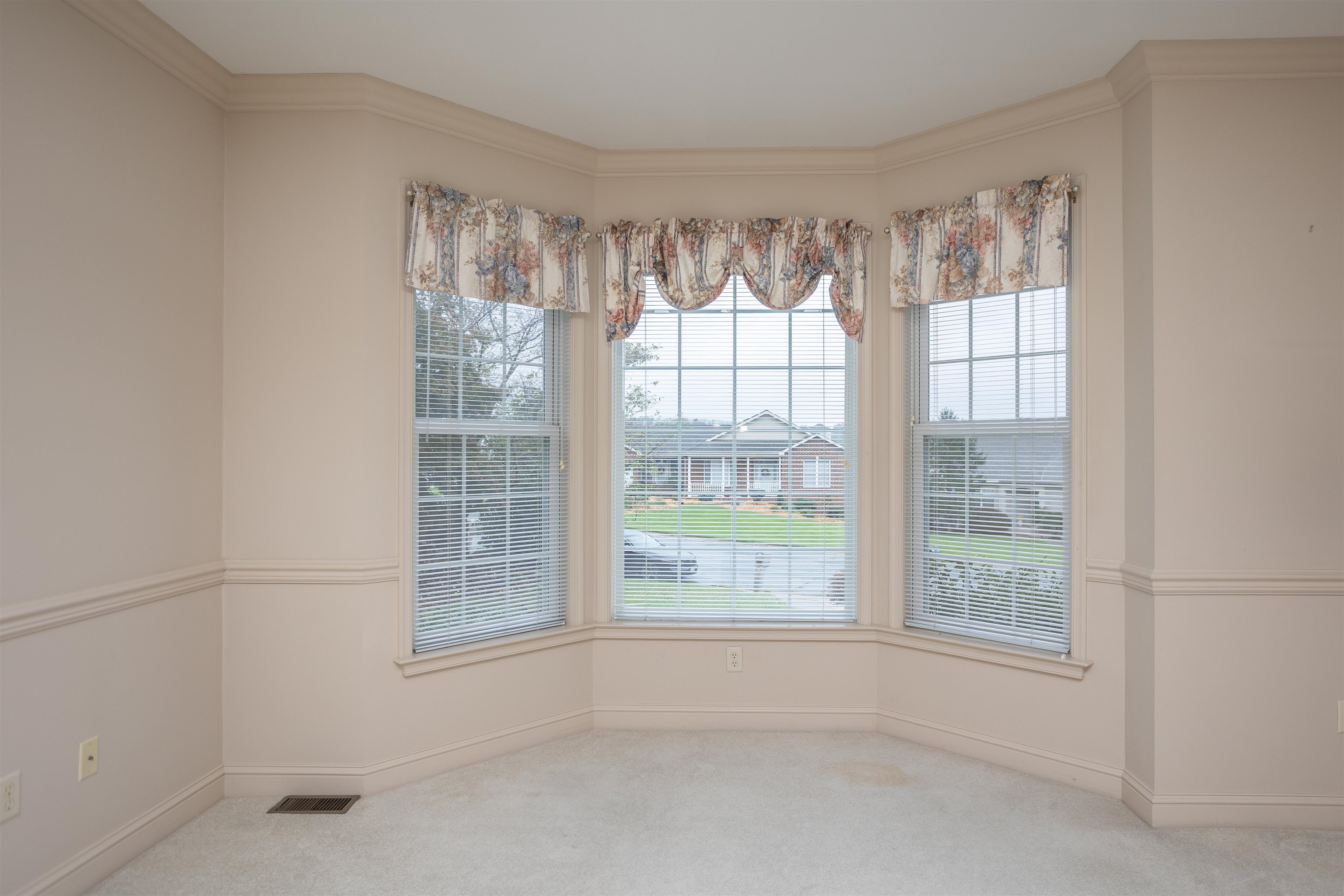 2884 CULLISON CT, ROCKINGHAM, Virginia 22801, 2 Bedrooms Bedrooms, ,2 BathroomsBathrooms,Residential,2884 CULLISON CT,682381 MLS # 682381 2884 CULLISON CT, ROCKINGHAM, Virginia 22801, 2 Bedrooms Bedrooms, ,2 BathroomsBathrooms,Residential,2884 CULLISON CT,682381 MLS # 682381