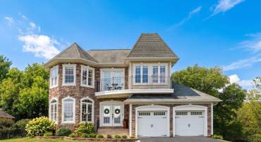 29 FOXCREST RIDGE, STAUNTON, Virginia 24401, 4 Bedrooms Bedrooms, ,2 BathroomsBathrooms,Residential,29 FOXCREST RIDGE,682383 MLS # 682383
