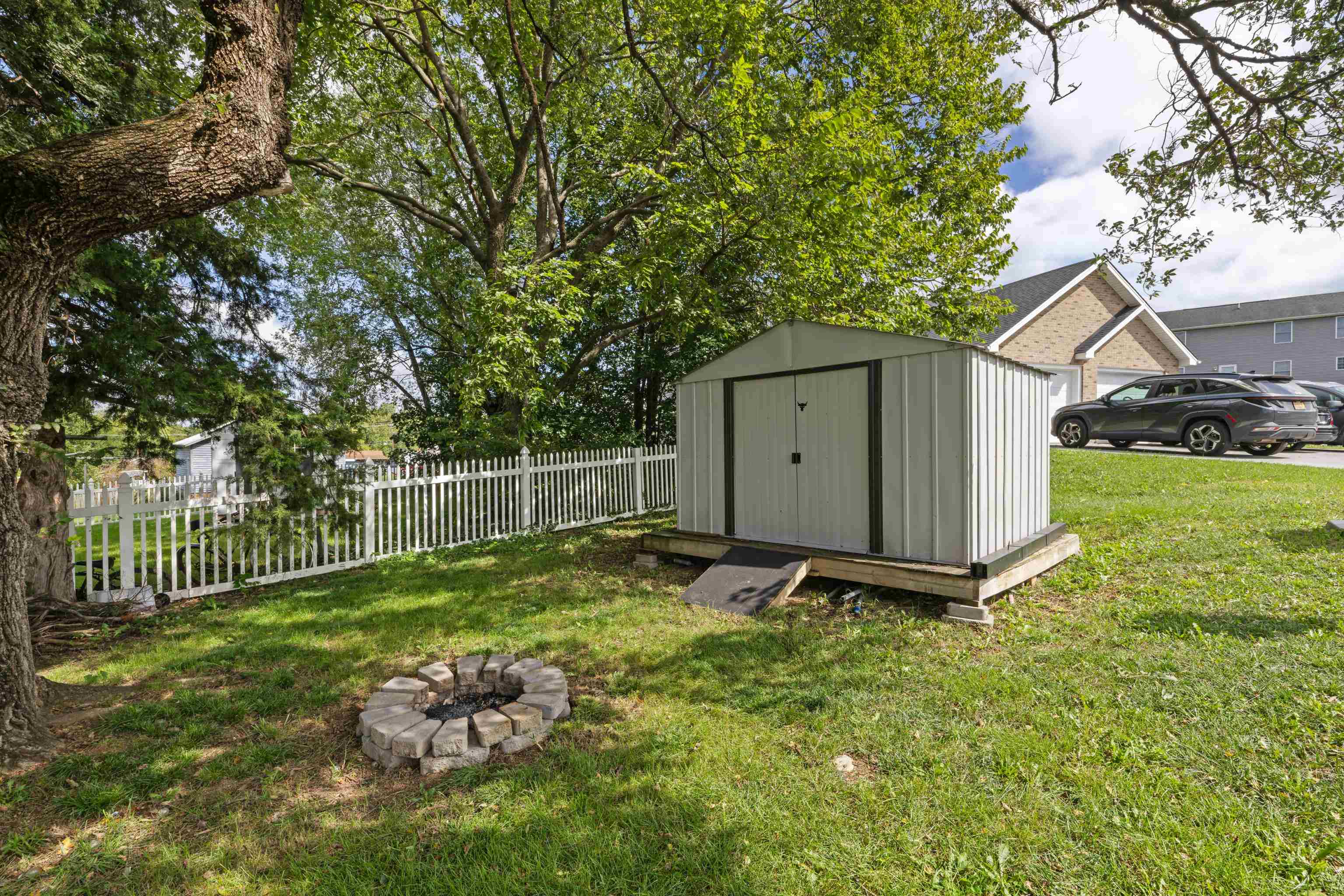 143 LINVILLE AVE, BROADWAY, Virginia 22815, 4 Bedrooms Bedrooms, ,2 BathroomsBathrooms,Residential,143 LINVILLE AVE,682389 MLS # 682389