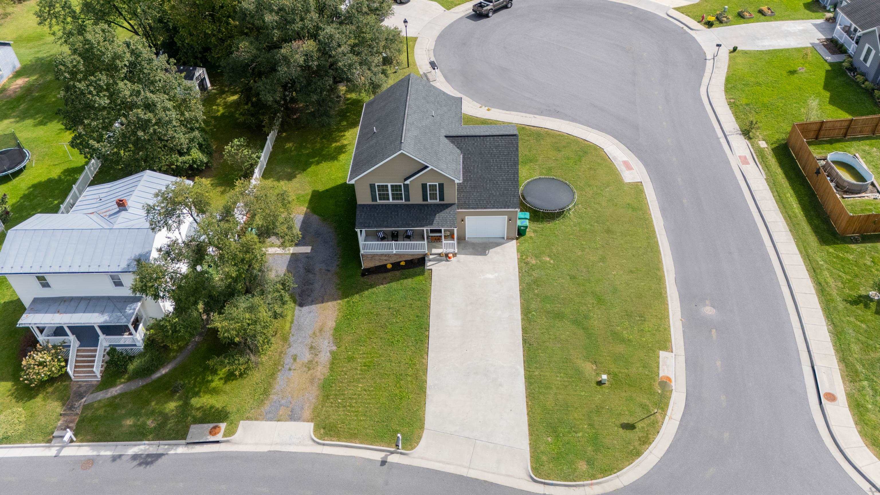 143 LINVILLE AVE, BROADWAY, Virginia 22815, 4 Bedrooms Bedrooms, ,2 BathroomsBathrooms,Residential,143 LINVILLE AVE,682389 MLS # 682389