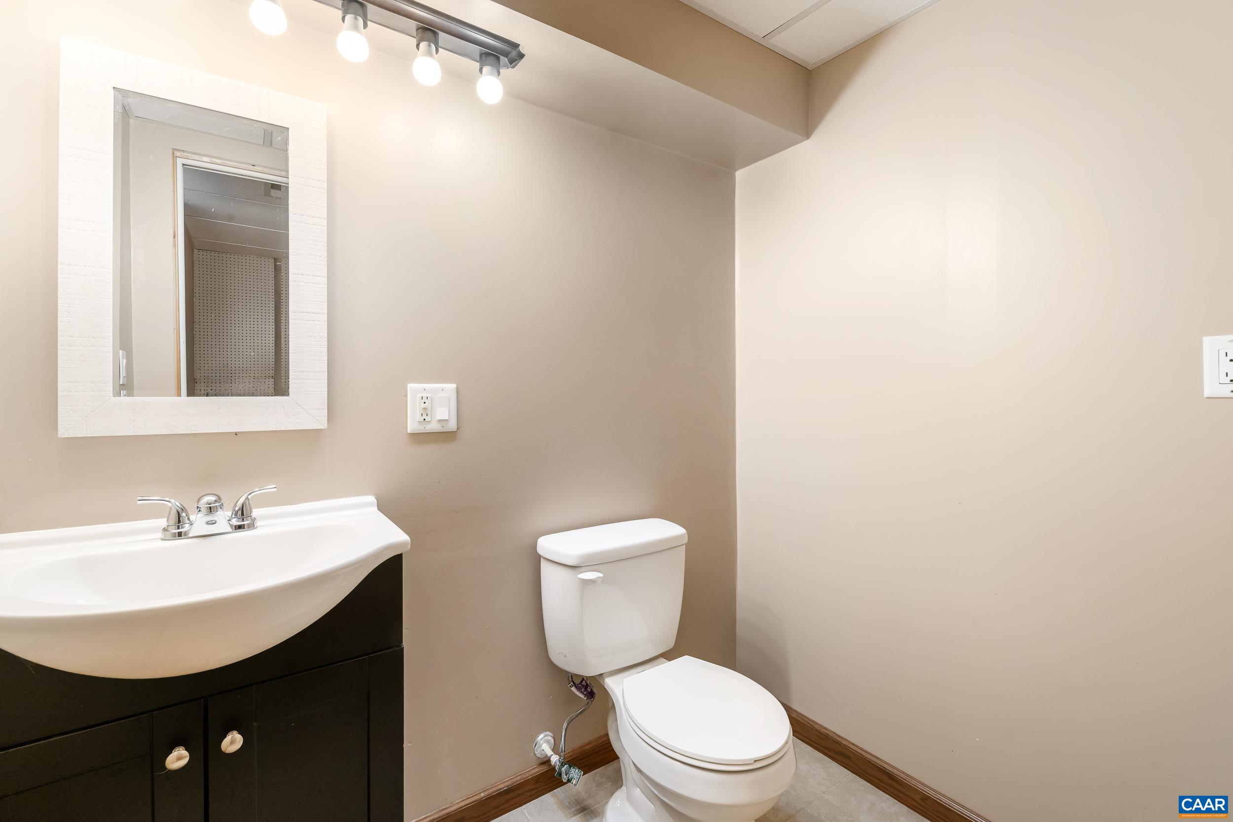 85 ROSEWOOD DR, BARBOURSVILLE, Virginia 22923, 4 Bedrooms Bedrooms, ,2 BathroomsBathrooms,Residential,85 ROSEWOOD DR,682392 MLS # 682392 85 ROSEWOOD DR, BARBOURSVILLE, Virginia 22923, 4 Bedrooms Bedrooms, ,2 BathroomsBathrooms,Residential,85 ROSEWOOD DR,682392 MLS # 682392