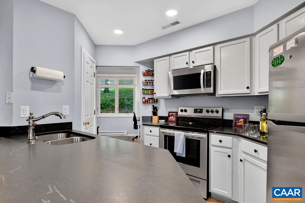 27 BRIARWOOD LN, WINTERGREEN RESORT, Virginia 22967, 4 Bedrooms Bedrooms, ,3 BathroomsBathrooms,Residential,Adventure Outpost,27 BRIARWOOD LN,682250 MLS # 682250