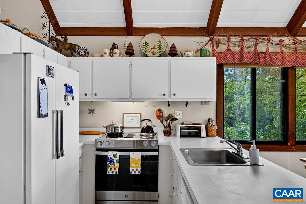 83 PINNACLE DR, ROSELAND, Virginia 22967, 3 Bedrooms Bedrooms, ,3 BathroomsBathrooms,Residential,Treeloft Village 6, Parcel: 11B-A-6,83 PINNACLE DR,682347 MLS # 682347 83 PINNACLE DR, ROSELAND, Virginia 22967, 3 Bedrooms Bedrooms, ,3 BathroomsBathrooms,Residential,Treeloft Village 6, Parcel: 11B-A-6,83 PINNACLE DR,682347 MLS # 682347