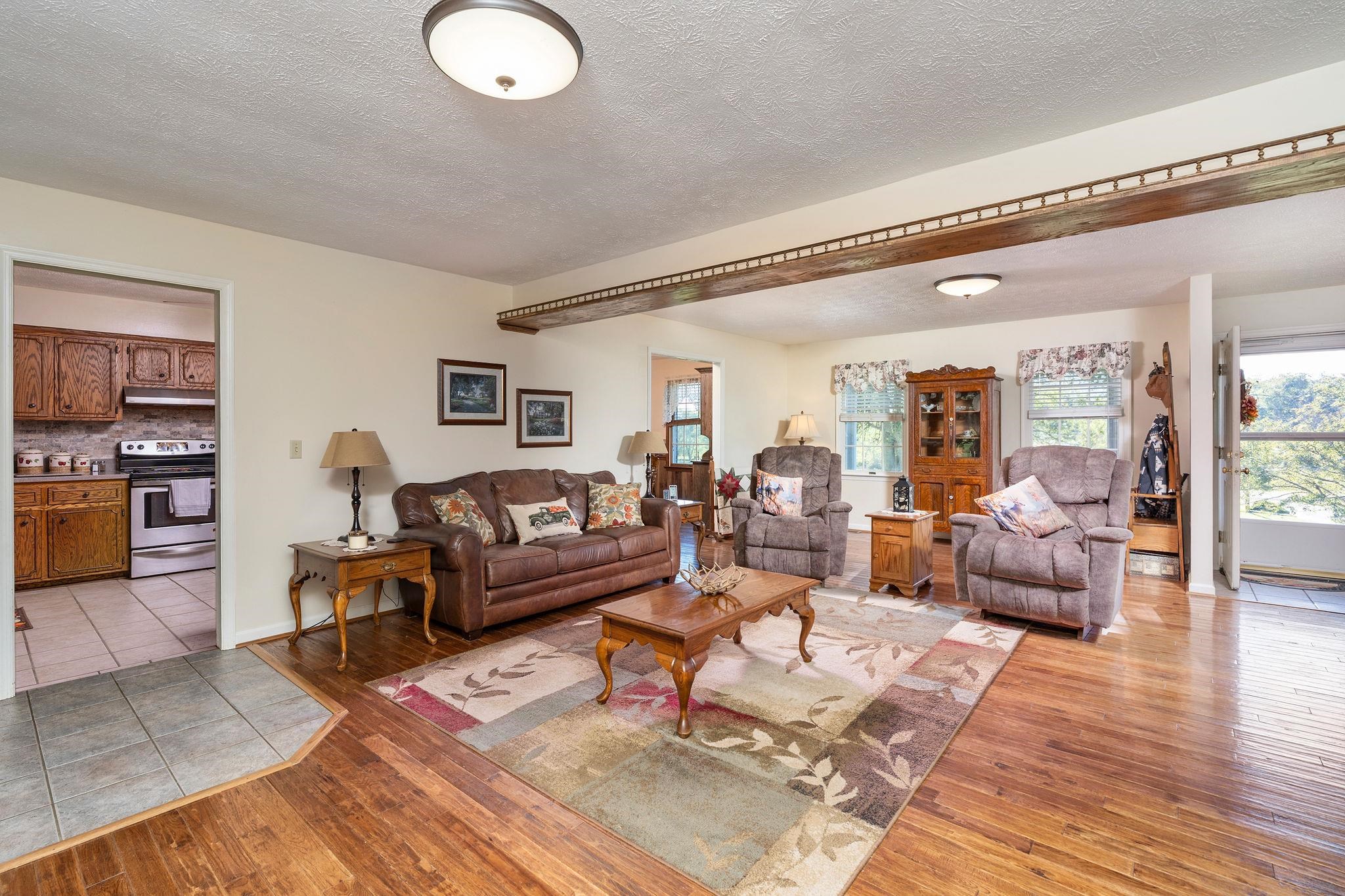 5403 LEE JACKSON HWY, GREENVILLE, Virginia 24440, 3 Bedrooms Bedrooms, ,2 BathroomsBathrooms,Residential,5403 LEE JACKSON HWY,682402 MLS # 682402 5403 LEE JACKSON HWY, GREENVILLE, Virginia 24440, 3 Bedrooms Bedrooms, ,2 BathroomsBathrooms,Residential,5403 LEE JACKSON HWY,682402 MLS # 682402
