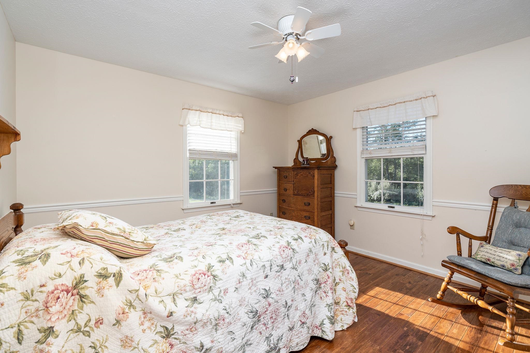 5403 LEE JACKSON HWY, GREENVILLE, Virginia 24440, 3 Bedrooms Bedrooms, ,2 BathroomsBathrooms,Residential,5403 LEE JACKSON HWY,682402 MLS # 682402 5403 LEE JACKSON HWY, GREENVILLE, Virginia 24440, 3 Bedrooms Bedrooms, ,2 BathroomsBathrooms,Residential,5403 LEE JACKSON HWY,682402 MLS # 682402
