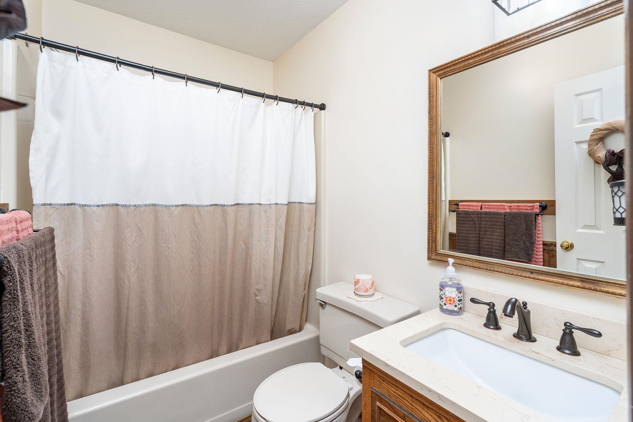 5403 LEE JACKSON HWY, GREENVILLE, Virginia 24440, 3 Bedrooms Bedrooms, ,2 BathroomsBathrooms,Residential,5403 LEE JACKSON HWY,682402 MLS # 682402 5403 LEE JACKSON HWY, GREENVILLE, Virginia 24440, 3 Bedrooms Bedrooms, ,2 BathroomsBathrooms,Residential,5403 LEE JACKSON HWY,682402 MLS # 682402