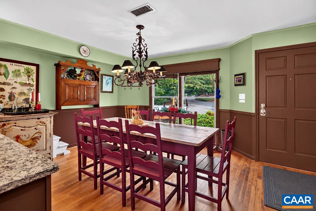 3 SHENANDOAH RIDGE CT, WINTERGREEN RESORT, Virginia 22967, 4 Bedrooms Bedrooms, ,4 BathroomsBathrooms,Residential,3 SHENANDOAH RIDGE CT,682403 MLS # 682403