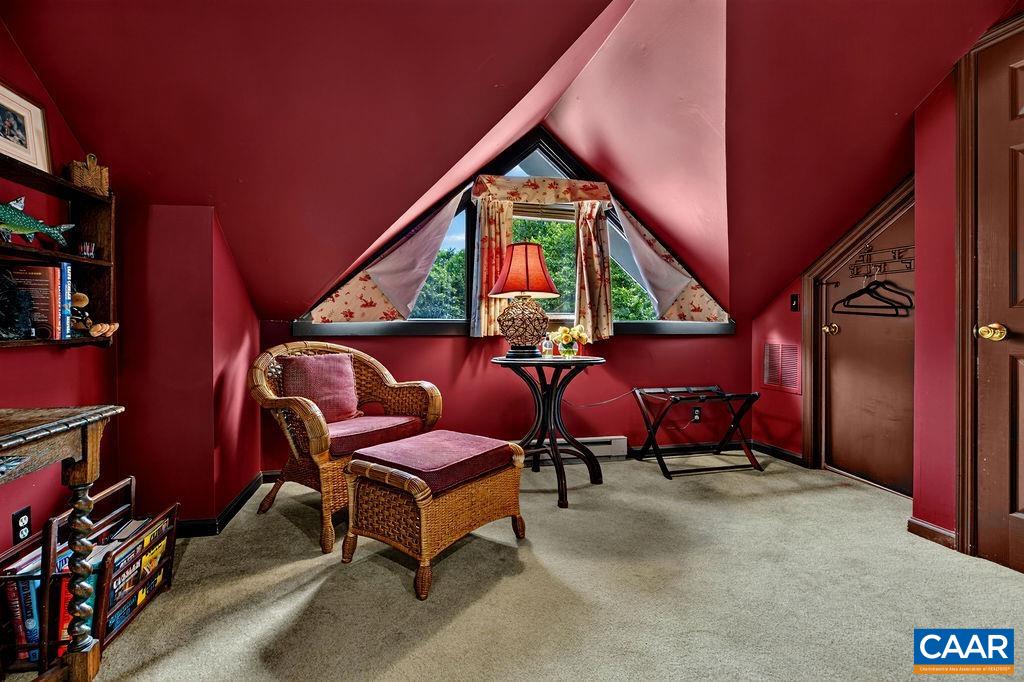 3 SHENANDOAH RIDGE CT, WINTERGREEN RESORT, Virginia 22967, 4 Bedrooms Bedrooms, ,4 BathroomsBathrooms,Residential,3 SHENANDOAH RIDGE CT,682403 MLS # 682403