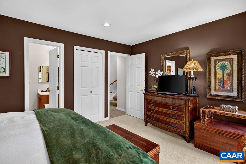 3 SHENANDOAH RIDGE CT, WINTERGREEN RESORT, Virginia 22967, 4 Bedrooms Bedrooms, ,4 BathroomsBathrooms,Residential,3 SHENANDOAH RIDGE CT,682403 MLS # 682403