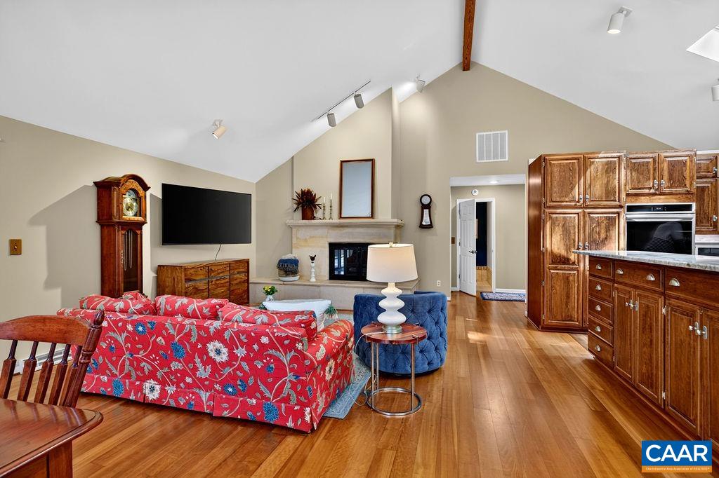 299 DEER SPRINGS LN, ROSELAND, Virginia 22967, 4 Bedrooms Bedrooms, ,3 BathroomsBathrooms,Residential,299 DEER SPRINGS LN,682405 MLS # 682405