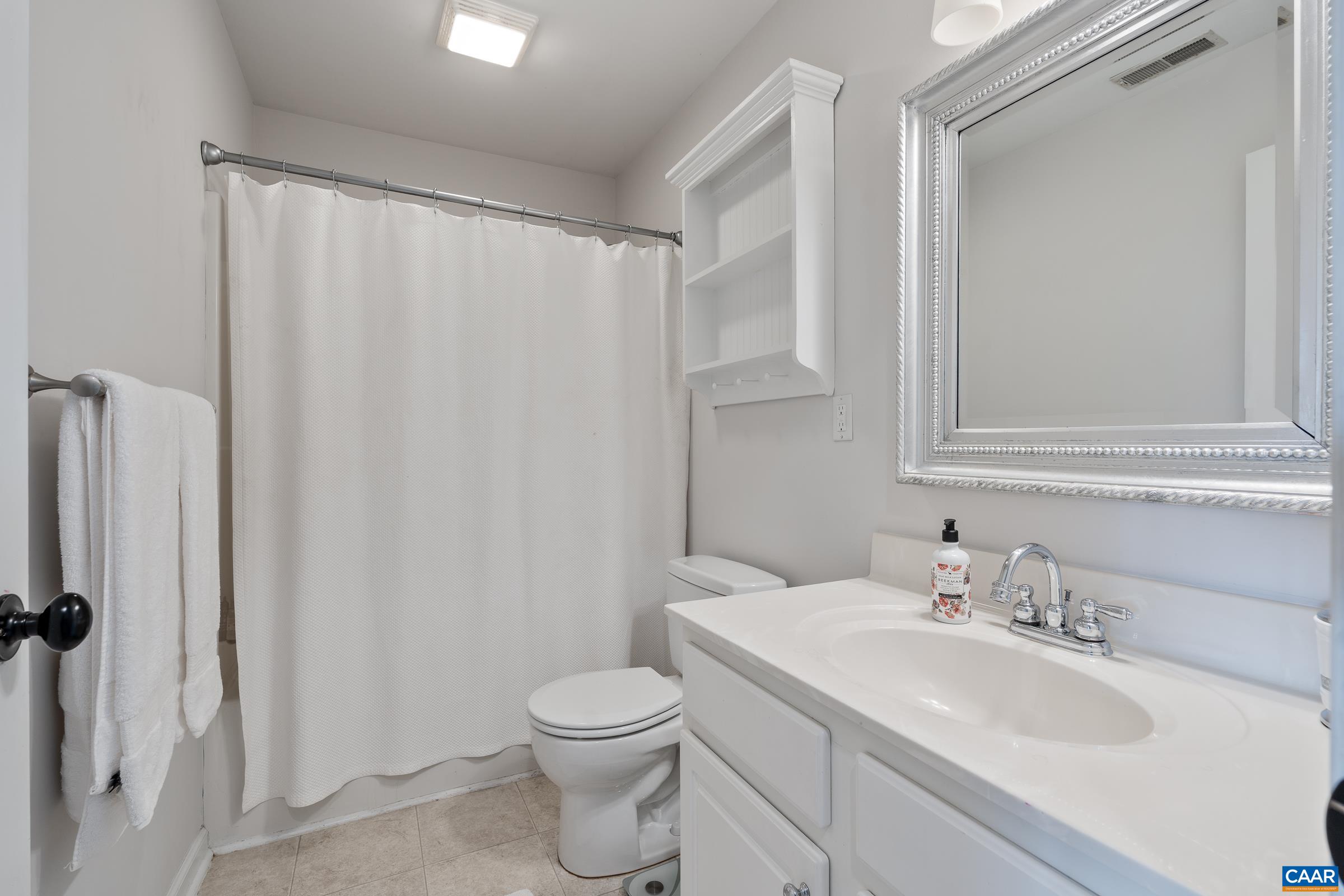 526 FONTANA DR, CHARLOTTESVILLE, Virginia 22911, 5 Bedrooms Bedrooms, ,3 BathroomsBathrooms,Residential,526 FONTANA DR,682408 MLS # 682408 526 FONTANA DR, CHARLOTTESVILLE, Virginia 22911, 5 Bedrooms Bedrooms, ,3 BathroomsBathrooms,Residential,526 FONTANA DR,682408 MLS # 682408
