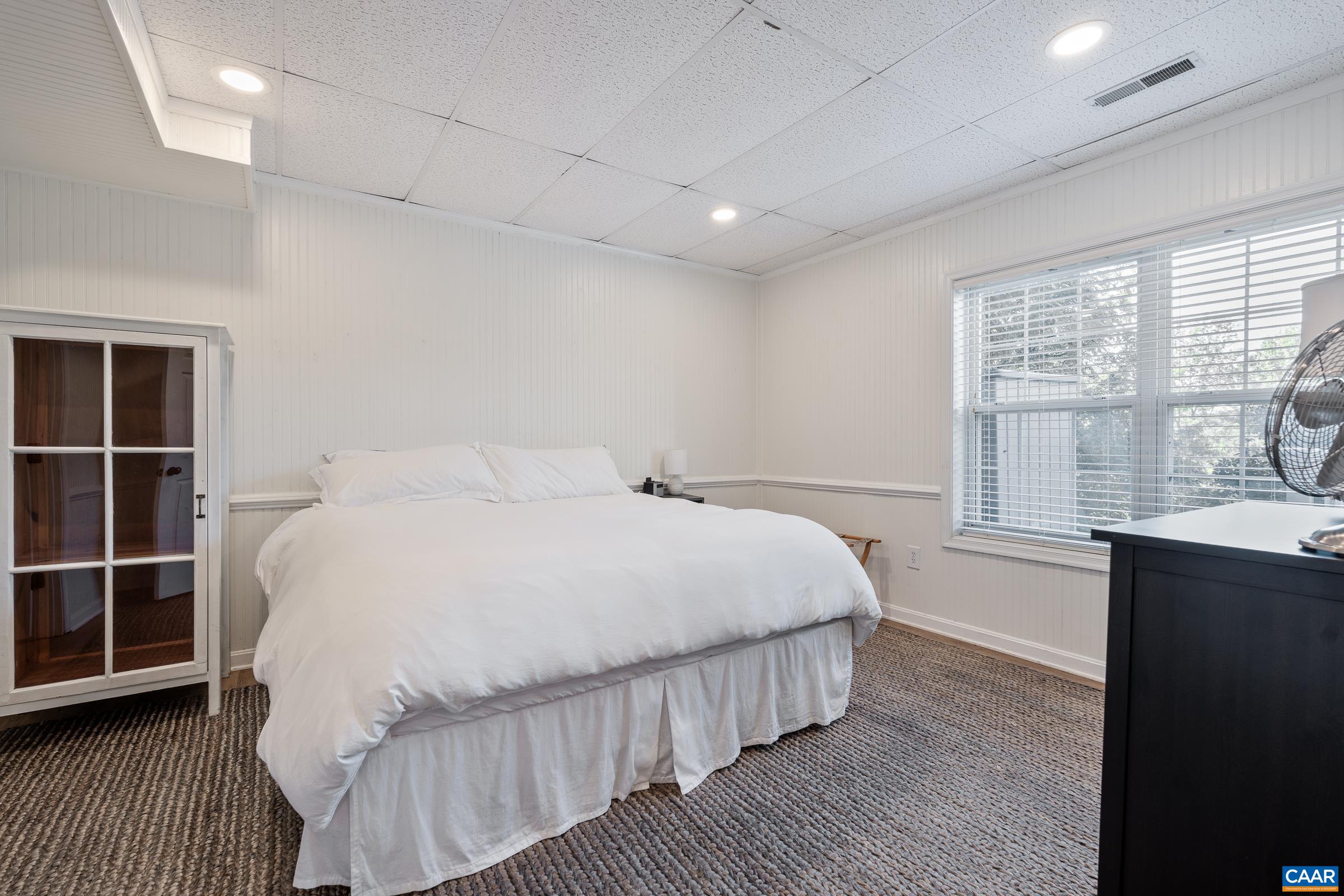 526 FONTANA DR, CHARLOTTESVILLE, Virginia 22911, 5 Bedrooms Bedrooms, ,3 BathroomsBathrooms,Residential,526 FONTANA DR,682408 MLS # 682408 526 FONTANA DR, CHARLOTTESVILLE, Virginia 22911, 5 Bedrooms Bedrooms, ,3 BathroomsBathrooms,Residential,526 FONTANA DR,682408 MLS # 682408