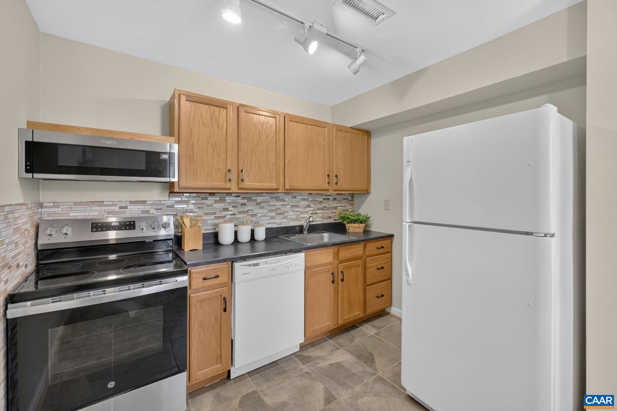 1254 VILLA LN, CHARLOTTESVILLE, Virginia 22903, 2 Bedrooms Bedrooms, ,2 BathroomsBathrooms,Residential,1254 VILLA LN,682412 MLS # 682412 1254 VILLA LN, CHARLOTTESVILLE, Virginia 22903, 2 Bedrooms Bedrooms, ,2 BathroomsBathrooms,Residential,1254 VILLA LN,682412 MLS # 682412