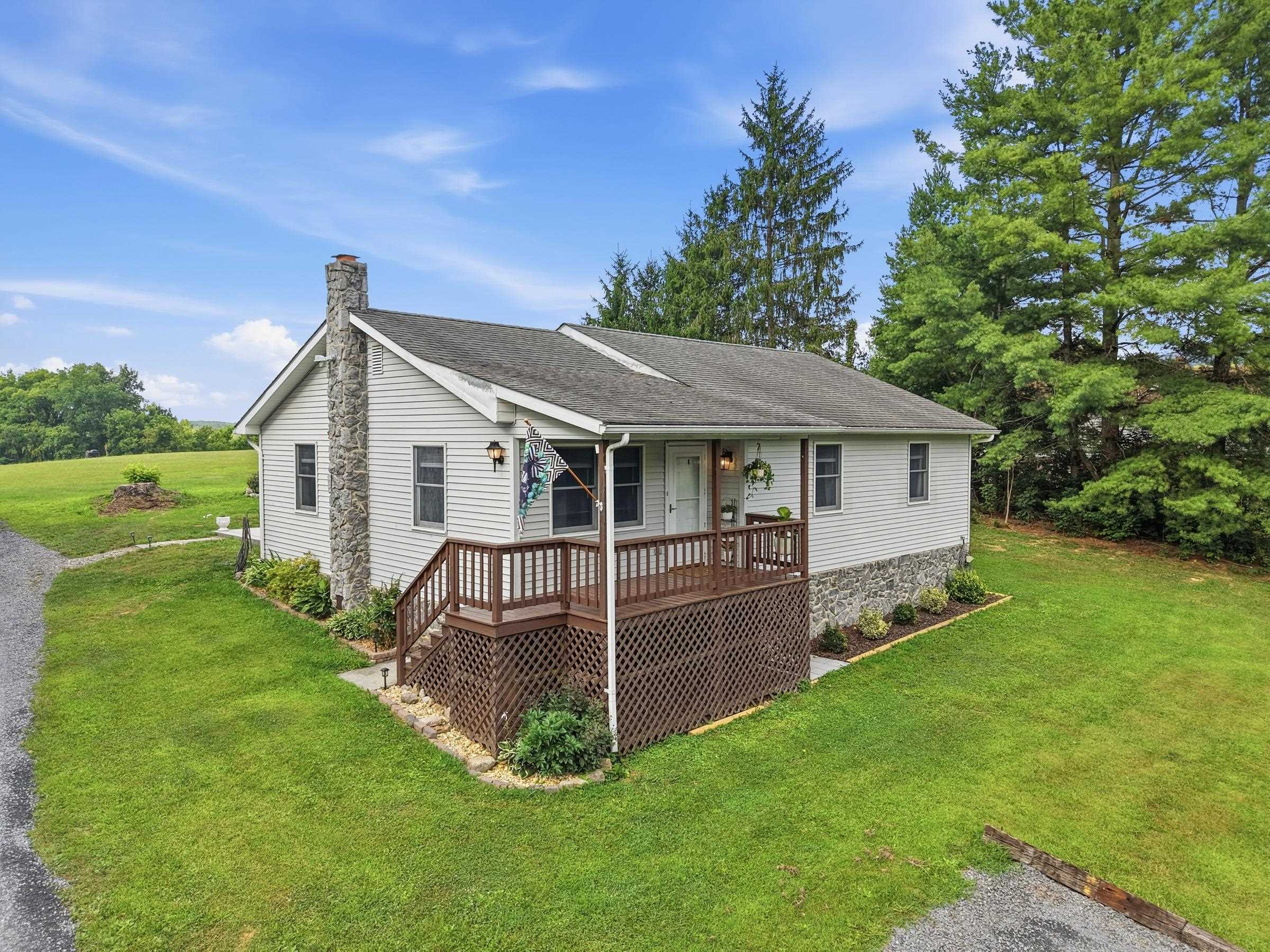 2756 RIDGE HOLLOW RD, EDINBURG, Virginia 22824, 3 Bedrooms Bedrooms, ,1 BathroomBathrooms,Residential,2756 RIDGE HOLLOW RD,680326 MLS # 680326 2756 RIDGE HOLLOW RD, EDINBURG, Virginia 22824, 3 Bedrooms Bedrooms, ,1 BathroomBathrooms,Residential,2756 RIDGE HOLLOW RD,680326 MLS # 680326