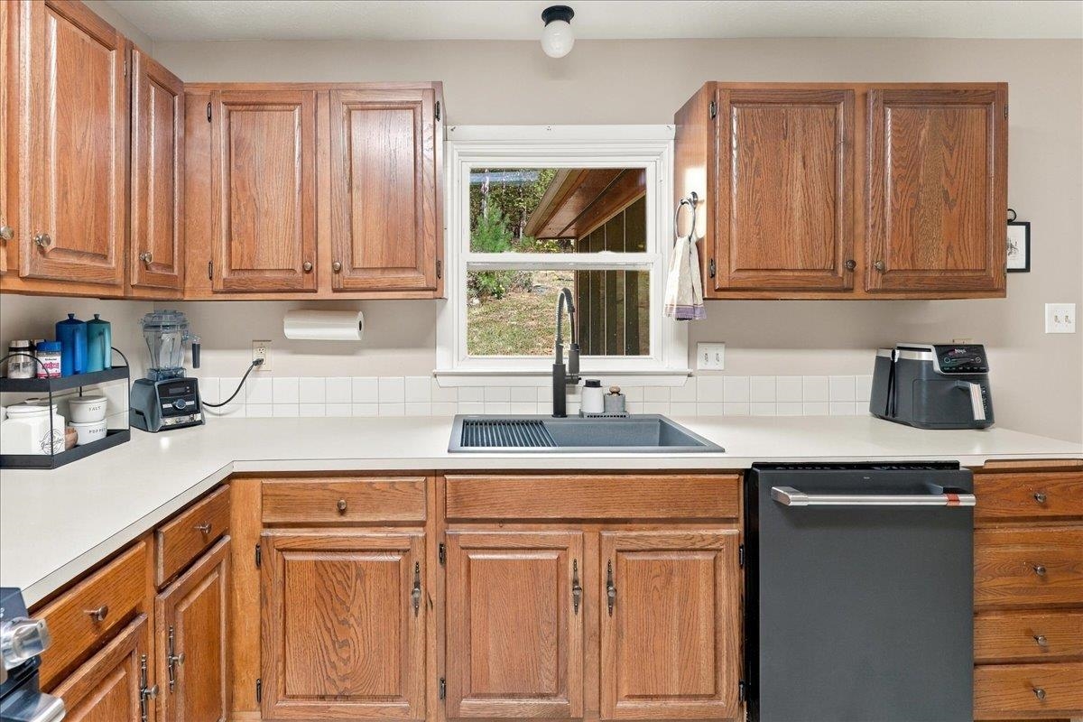 722 CALF MOUNTAIN RD, WAYNESBORO, Virginia 22980, 3 Bedrooms Bedrooms, ,4 BathroomsBathrooms,Residential,722 CALF MOUNTAIN RD,682235 MLS # 682235 722 CALF MOUNTAIN RD, WAYNESBORO, Virginia 22980, 3 Bedrooms Bedrooms, ,4 BathroomsBathrooms,Residential,722 CALF MOUNTAIN RD,682235 MLS # 682235