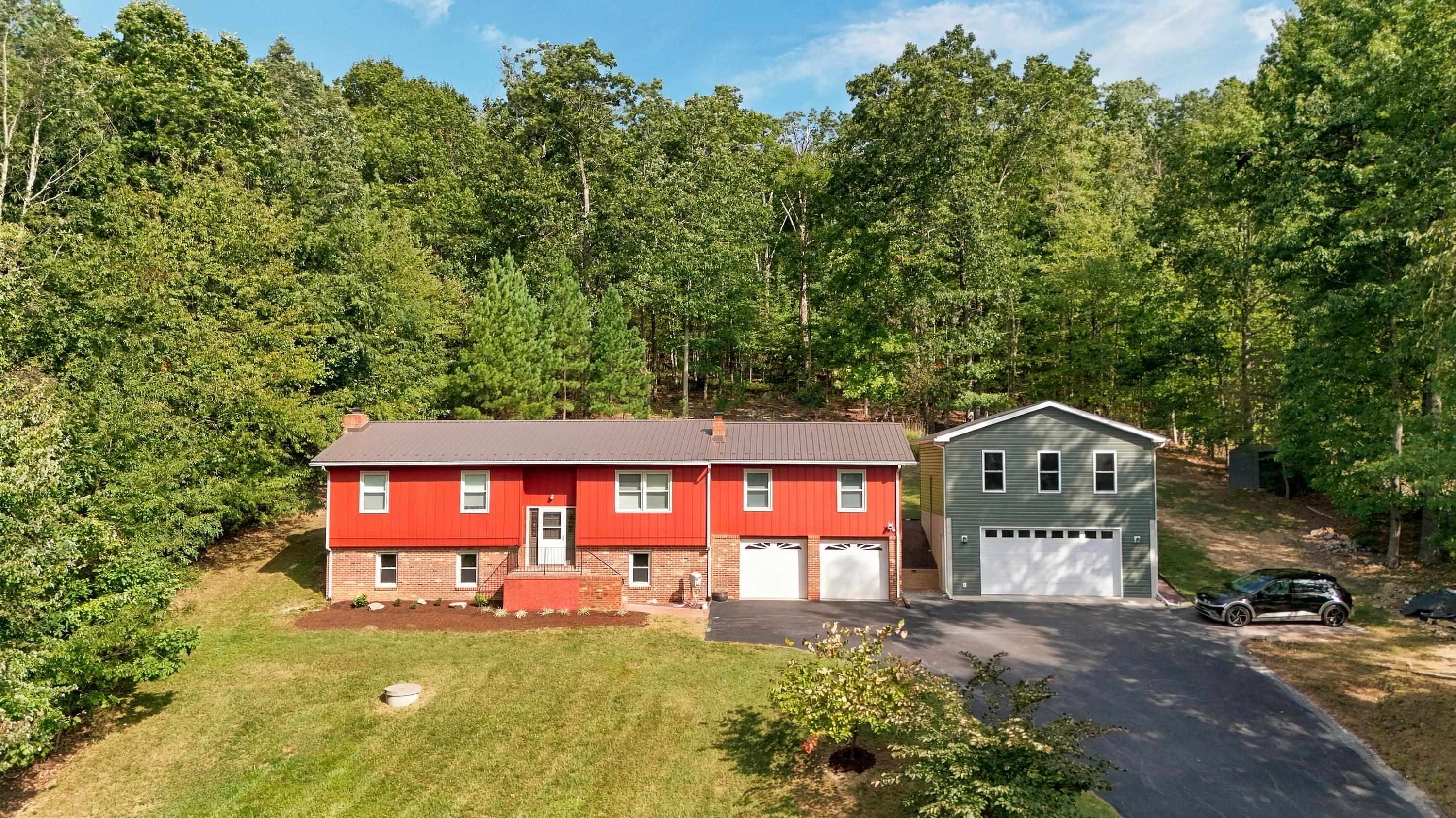 722 CALF MOUNTAIN RD, WAYNESBORO, Virginia 22980, 3 Bedrooms Bedrooms, ,4 BathroomsBathrooms,Residential,722 CALF MOUNTAIN RD,682235 MLS # 682235 722 CALF MOUNTAIN RD, WAYNESBORO, Virginia 22980, 3 Bedrooms Bedrooms, ,4 BathroomsBathrooms,Residential,722 CALF MOUNTAIN RD,682235 MLS # 682235