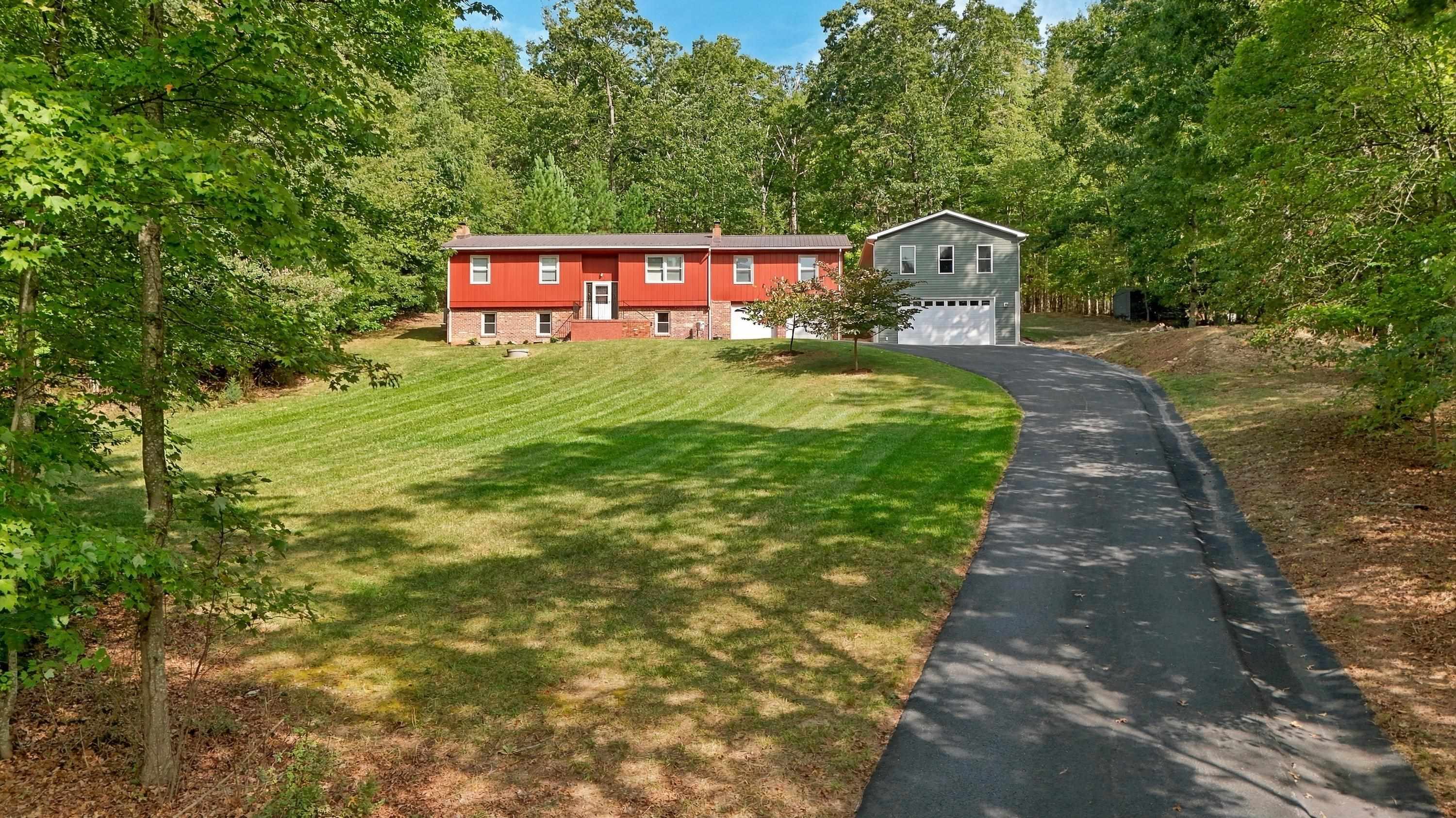 722 CALF MOUNTAIN RD, WAYNESBORO, Virginia 22980, 3 Bedrooms Bedrooms, ,4 BathroomsBathrooms,Residential,722 CALF MOUNTAIN RD,682235 MLS # 682235 722 CALF MOUNTAIN RD, WAYNESBORO, Virginia 22980, 3 Bedrooms Bedrooms, ,4 BathroomsBathrooms,Residential,722 CALF MOUNTAIN RD,682235 MLS # 682235