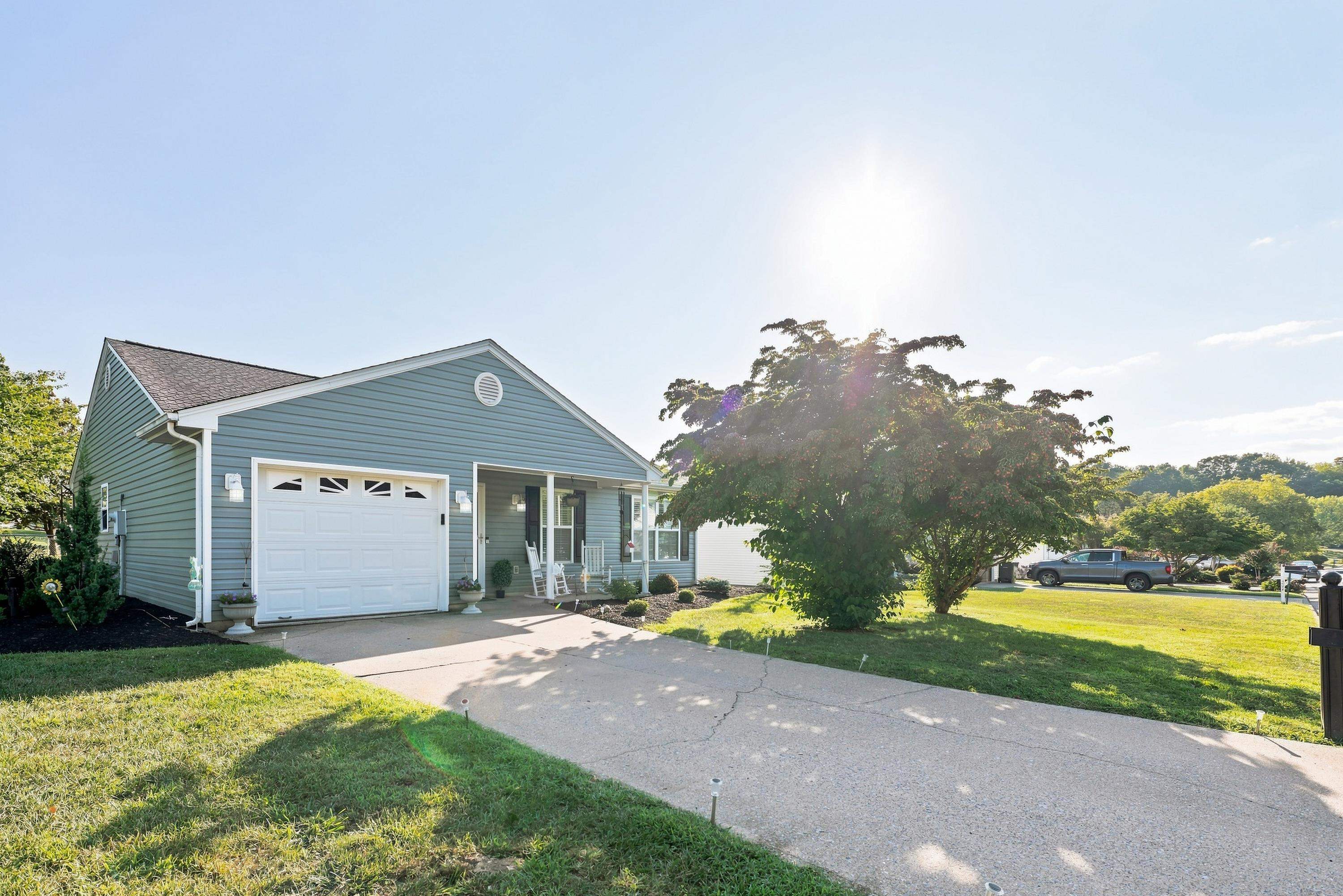 300 GREENWOOD RD, STAUNTON, Virginia 24401, 3 Bedrooms Bedrooms, ,2 BathroomsBathrooms,Residential,300 GREENWOOD RD,682417 MLS # 682417 300 GREENWOOD RD, STAUNTON, Virginia 24401, 3 Bedrooms Bedrooms, ,2 BathroomsBathrooms,Residential,300 GREENWOOD RD,682417 MLS # 682417