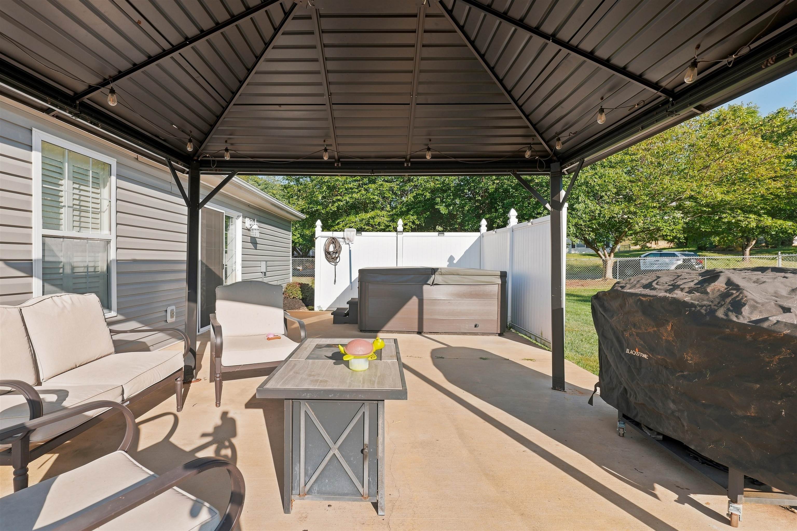 300 GREENWOOD RD, STAUNTON, Virginia 24401, 3 Bedrooms Bedrooms, ,2 BathroomsBathrooms,Residential,300 GREENWOOD RD,682417 MLS # 682417 300 GREENWOOD RD, STAUNTON, Virginia 24401, 3 Bedrooms Bedrooms, ,2 BathroomsBathrooms,Residential,300 GREENWOOD RD,682417 MLS # 682417