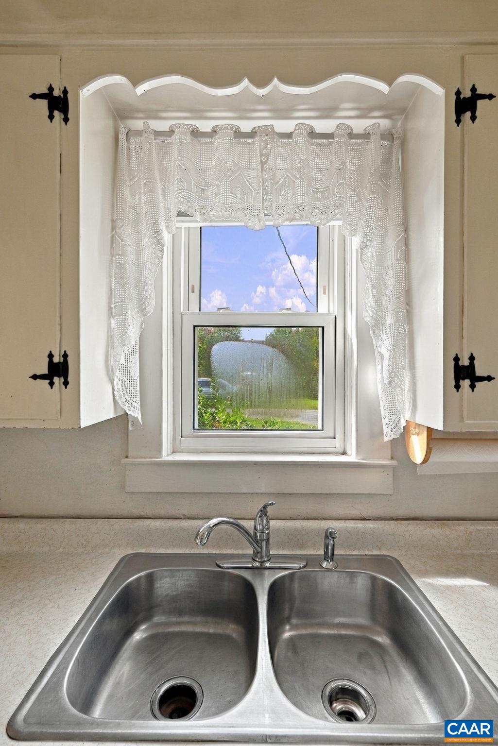 235 COLONY DR, CHARLOTTESVILLE, Virginia 22903, 2 Bedrooms Bedrooms, ,1 BathroomBathrooms,Residential,235 COLONY DR,682427 MLS # 682427 235 COLONY DR, CHARLOTTESVILLE, Virginia 22903, 2 Bedrooms Bedrooms, ,1 BathroomBathrooms,Residential,235 COLONY DR,682427 MLS # 682427
