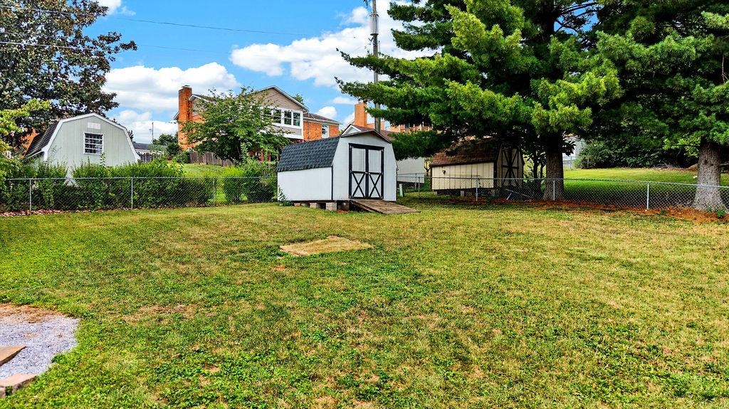 114 MILL STONE DR, VERONA, Virginia 24482, 4 Bedrooms Bedrooms, ,3 BathroomsBathrooms,Residential,114 MILL STONE DR,681390 MLS # 681390 114 MILL STONE DR, VERONA, Virginia 24482, 4 Bedrooms Bedrooms, ,3 BathroomsBathrooms,Residential,114 MILL STONE DR,681390 MLS # 681390