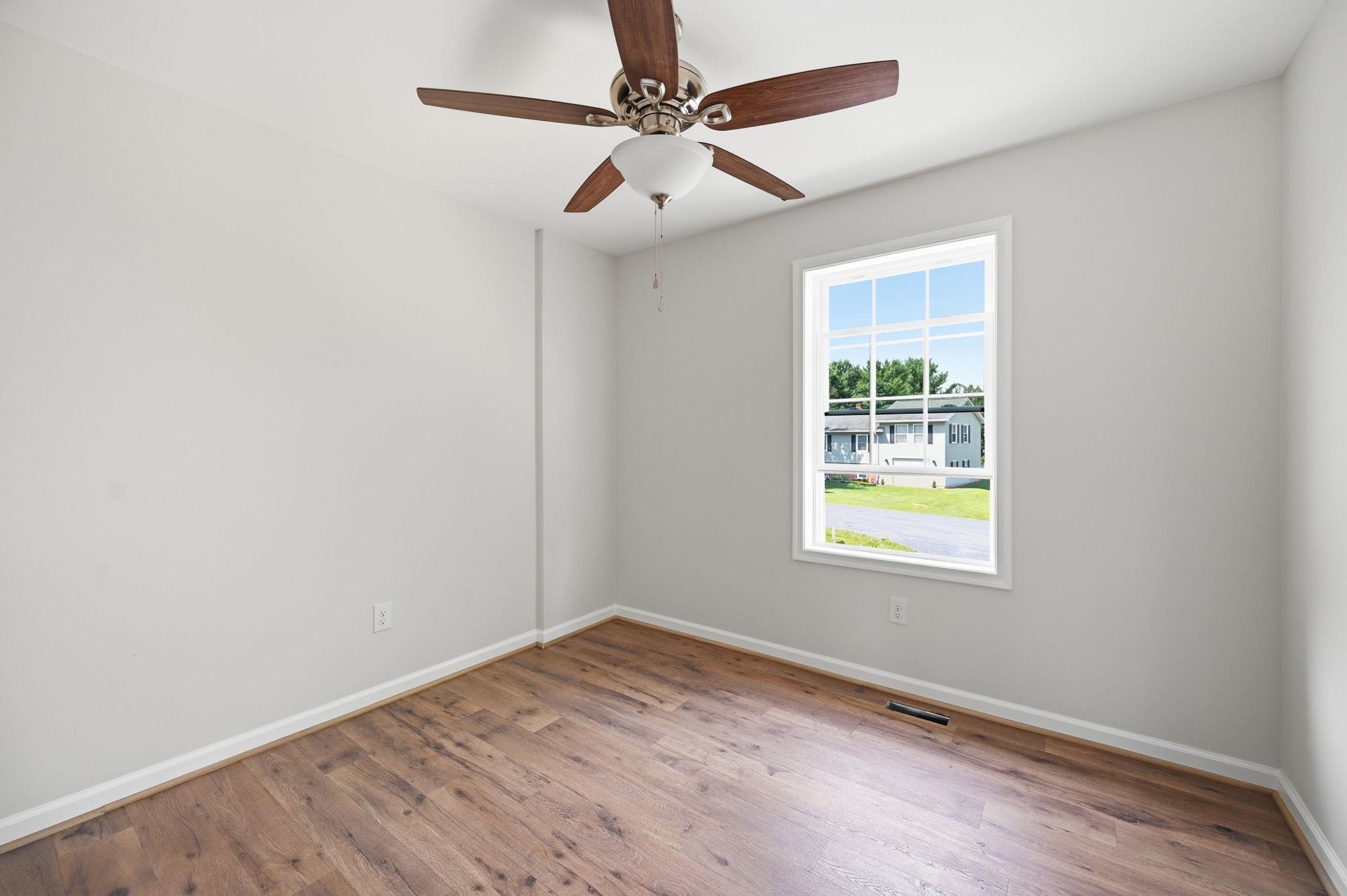 142 WESLEY CHAPEL DR, EDINBURG, Virginia 22824, 3 Bedrooms Bedrooms, ,3 BathroomsBathrooms,Residential,142 WESLEY CHAPEL DR,682429 MLS # 682429 142 WESLEY CHAPEL DR, EDINBURG, Virginia 22824, 3 Bedrooms Bedrooms, ,3 BathroomsBathrooms,Residential,142 WESLEY CHAPEL DR,682429 MLS # 682429