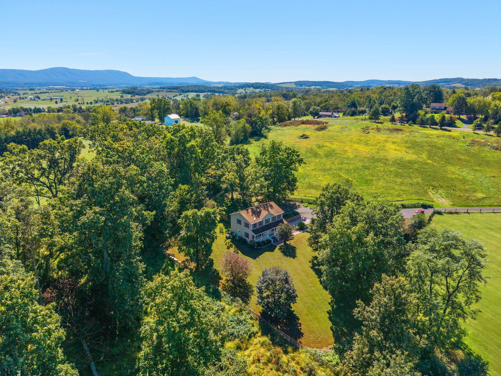 2162 SKIPPIE LN, BROADWAY, Virginia 22815, 5 Bedrooms Bedrooms, ,4 BathroomsBathrooms,Residential,2162 SKIPPIE LN,682436 MLS # 682436 2162 SKIPPIE LN, BROADWAY, Virginia 22815, 5 Bedrooms Bedrooms, ,4 BathroomsBathrooms,Residential,2162 SKIPPIE LN,682436 MLS # 682436
