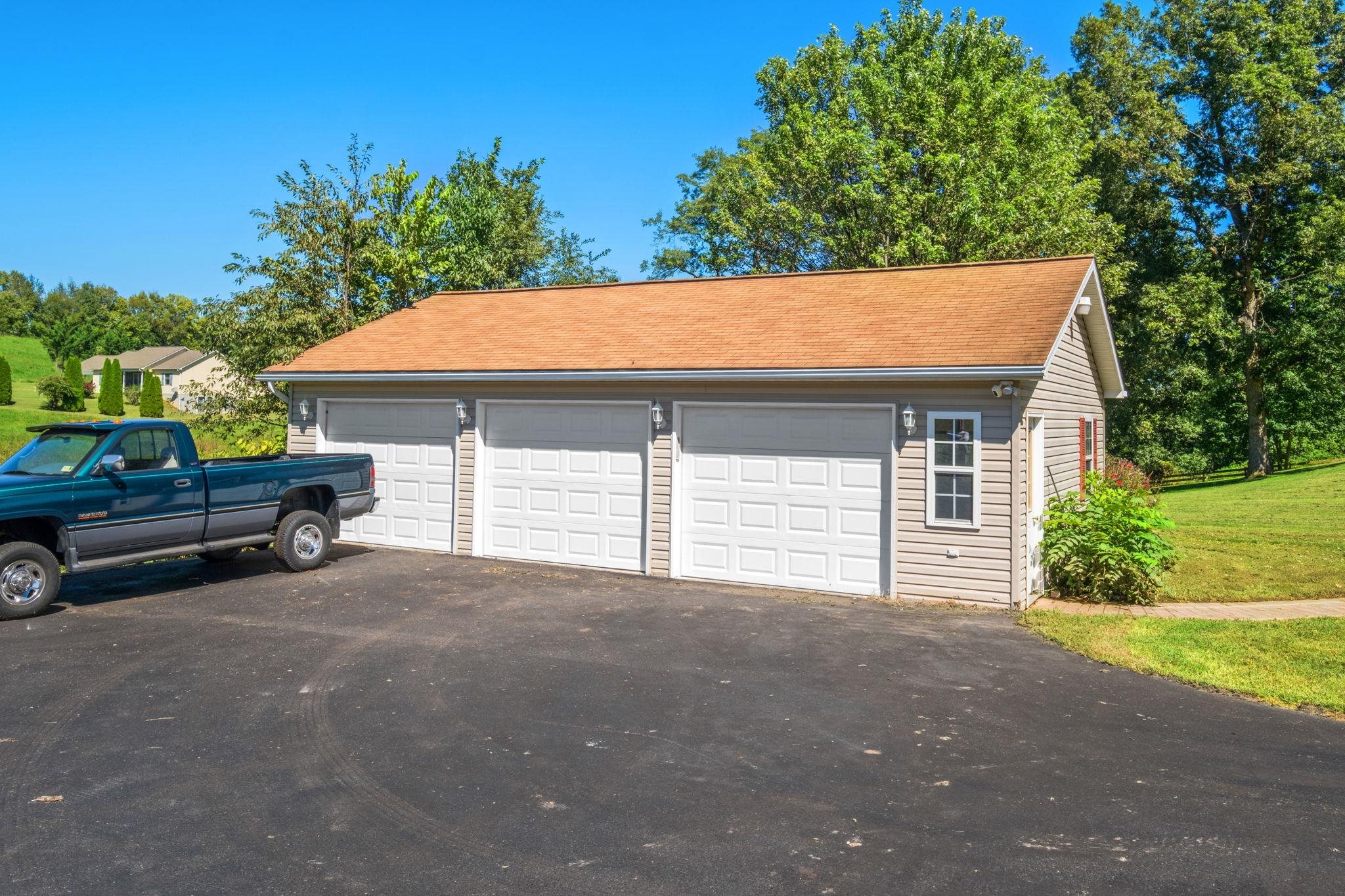 2162 SKIPPIE LN, BROADWAY, Virginia 22815, 5 Bedrooms Bedrooms, ,4 BathroomsBathrooms,Residential,2162 SKIPPIE LN,682436 MLS # 682436 2162 SKIPPIE LN, BROADWAY, Virginia 22815, 5 Bedrooms Bedrooms, ,4 BathroomsBathrooms,Residential,2162 SKIPPIE LN,682436 MLS # 682436