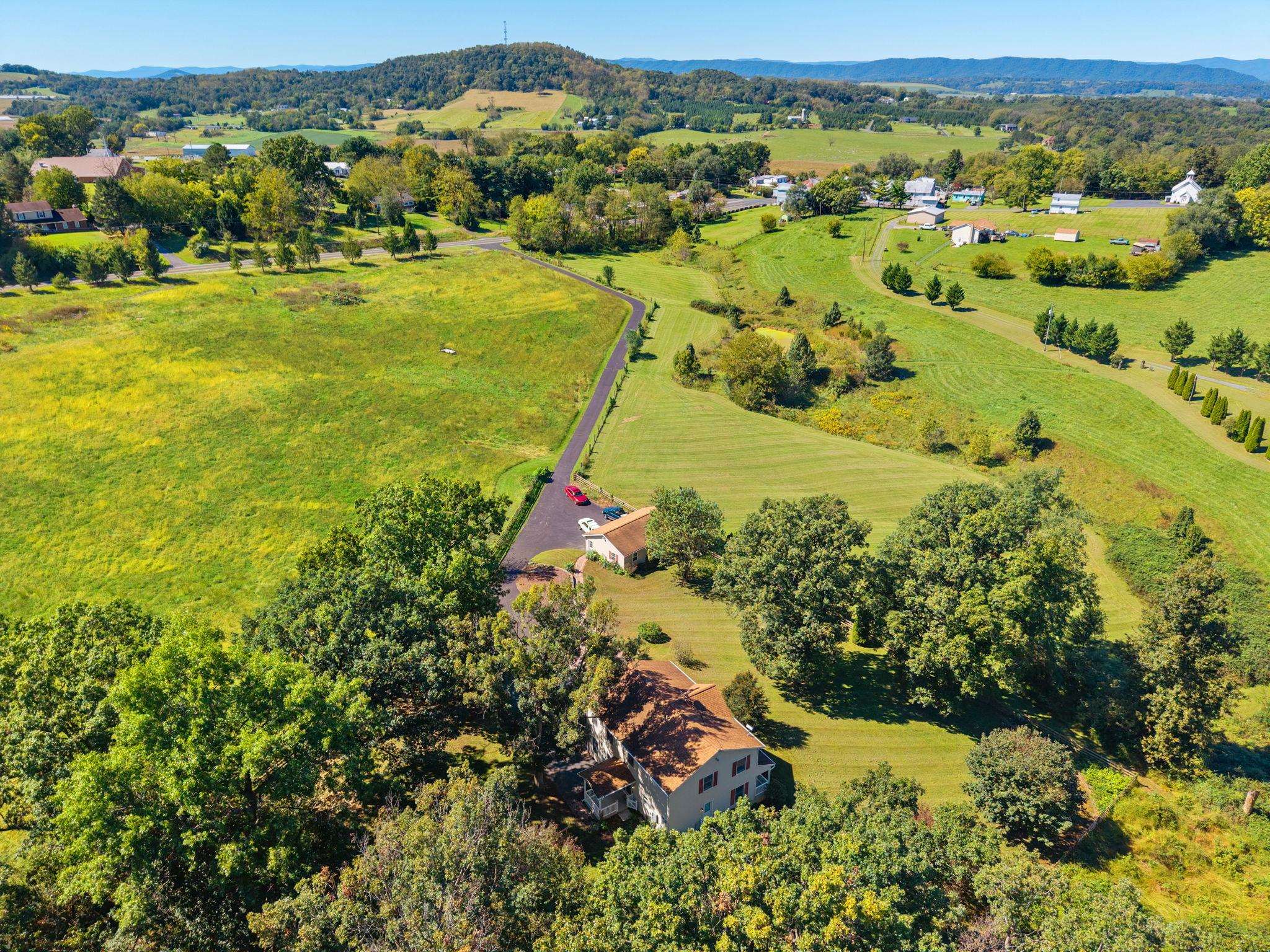 2162 SKIPPIE LN, BROADWAY, Virginia 22815, 5 Bedrooms Bedrooms, ,4 BathroomsBathrooms,Residential,2162 SKIPPIE LN,682436 MLS # 682436 2162 SKIPPIE LN, BROADWAY, Virginia 22815, 5 Bedrooms Bedrooms, ,4 BathroomsBathrooms,Residential,2162 SKIPPIE LN,682436 MLS # 682436