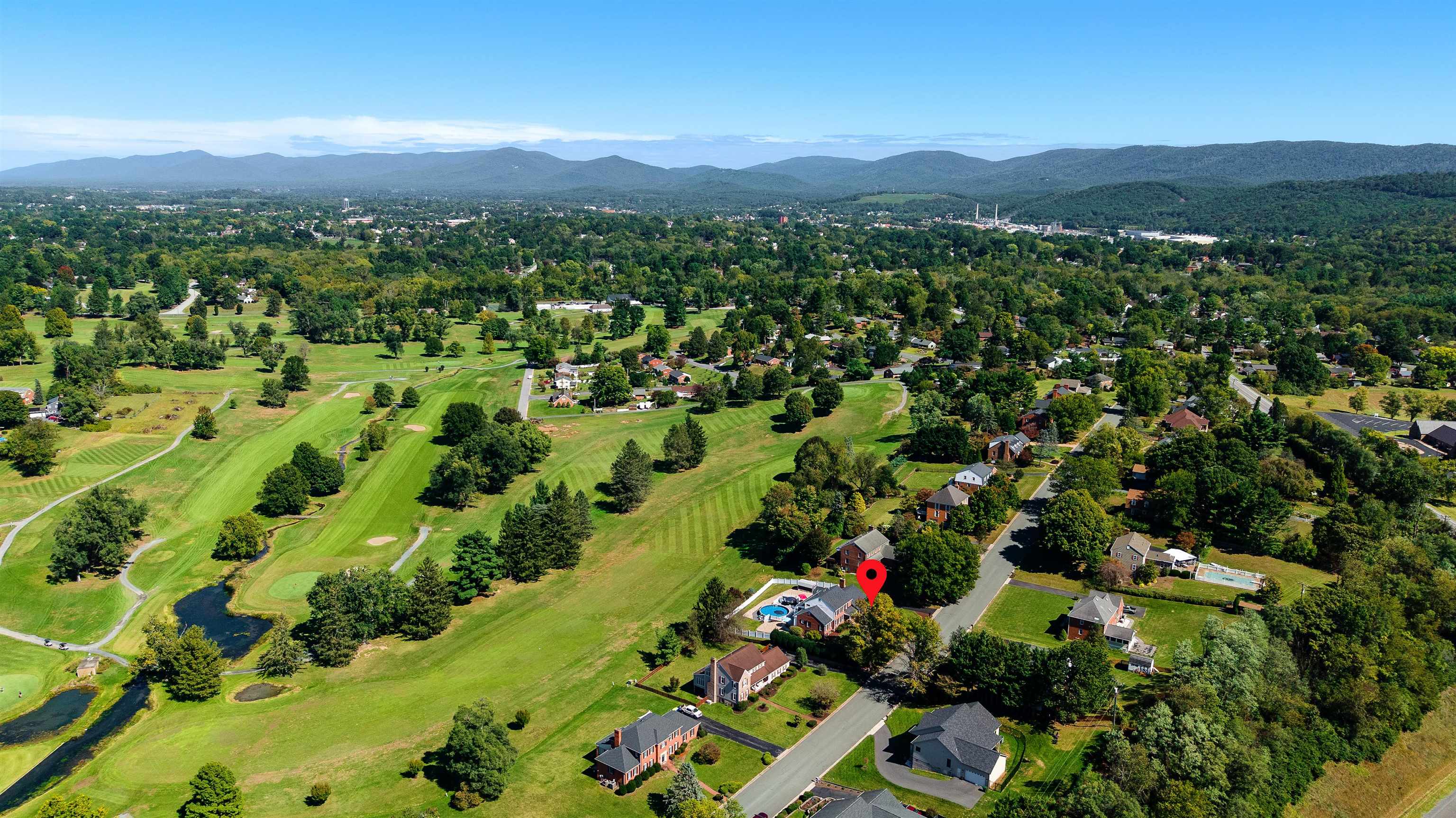 1636 SUMMIT DR, WAYNESBORO, Virginia 22980, 5 Bedrooms Bedrooms, ,4 BathroomsBathrooms,Residential,1636 SUMMIT DR,682446 MLS # 682446 1636 SUMMIT DR, WAYNESBORO, Virginia 22980, 5 Bedrooms Bedrooms, ,4 BathroomsBathrooms,Residential,1636 SUMMIT DR,682446 MLS # 682446