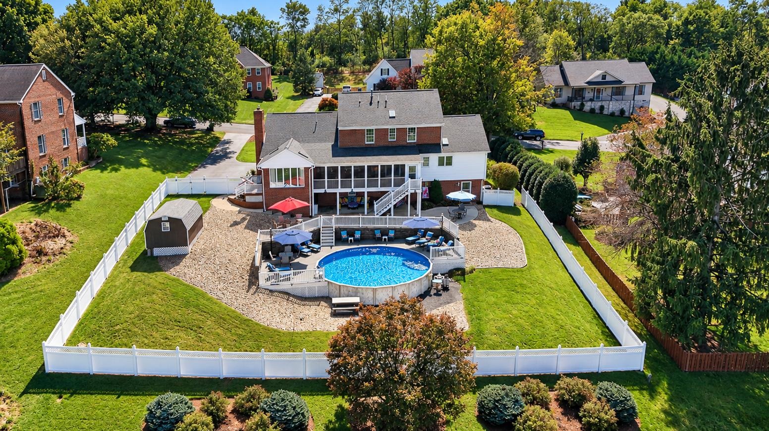 1636 SUMMIT DR, WAYNESBORO, Virginia 22980, 5 Bedrooms Bedrooms, ,4 BathroomsBathrooms,Residential,1636 SUMMIT DR,682446 MLS # 682446 1636 SUMMIT DR, WAYNESBORO, Virginia 22980, 5 Bedrooms Bedrooms, ,4 BathroomsBathrooms,Residential,1636 SUMMIT DR,682446 MLS # 682446