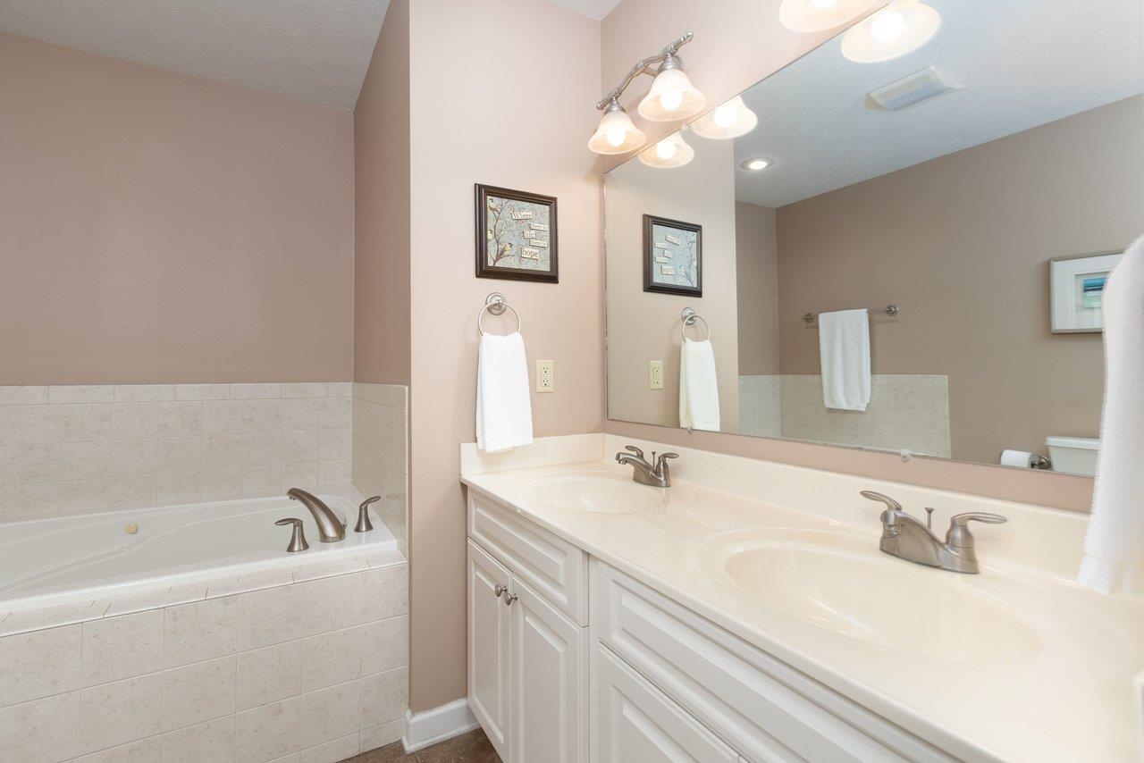 1991 BUTTONWOOD CT, HARRISONBURG, Virginia 22802, 3 Bedrooms Bedrooms, ,3 BathroomsBathrooms,Residential,1991 BUTTONWOOD CT,682448 MLS # 682448 1991 BUTTONWOOD CT, HARRISONBURG, Virginia 22802, 3 Bedrooms Bedrooms, ,3 BathroomsBathrooms,Residential,1991 BUTTONWOOD CT,682448 MLS # 682448