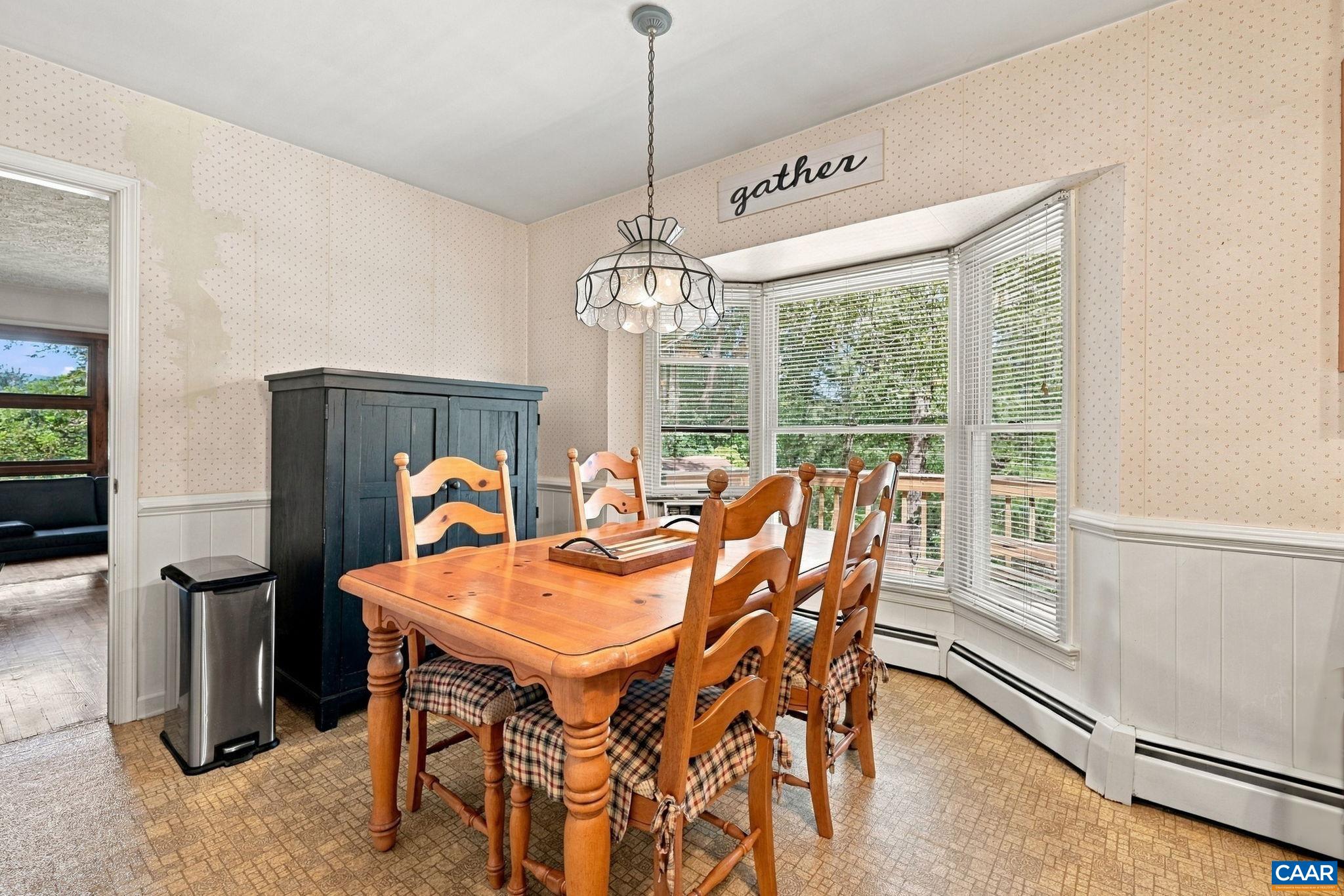 6285 MARKWOOD RD, EARLYSVILLE, Virginia 22936, 4 Bedrooms Bedrooms, ,2 BathroomsBathrooms,Residential,Earlysville Haven,6285 MARKWOOD RD,682449 MLS # 682449 6285 MARKWOOD RD, EARLYSVILLE, Virginia 22936, 4 Bedrooms Bedrooms, ,2 BathroomsBathrooms,Residential,Earlysville Haven,6285 MARKWOOD RD,682449 MLS # 682449