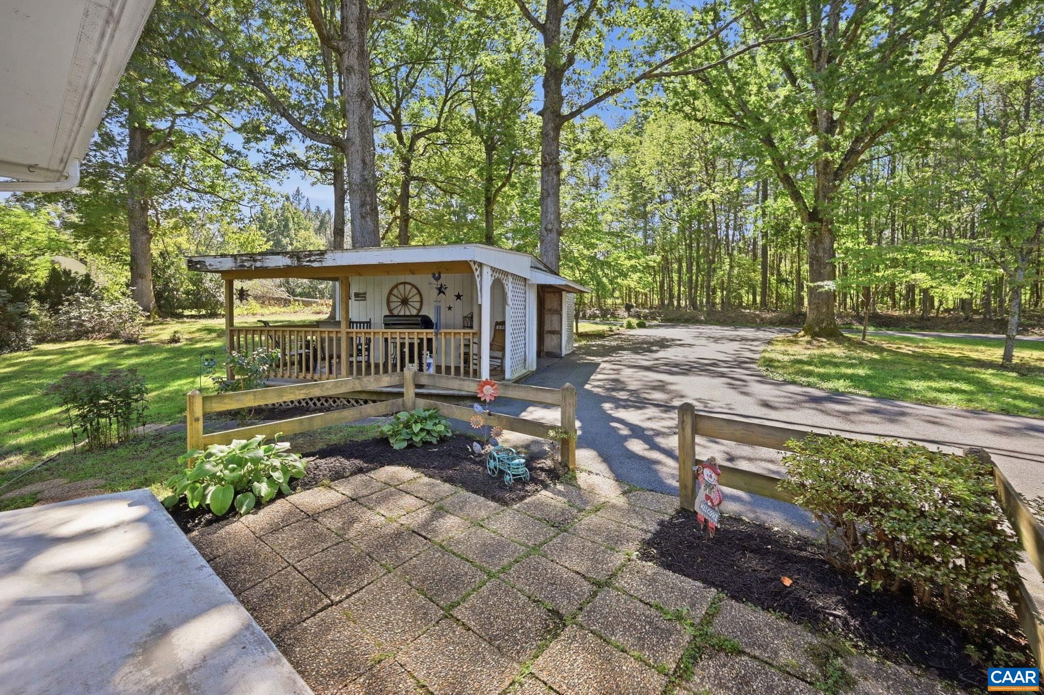 6285 MARKWOOD RD, EARLYSVILLE, Virginia 22936, 4 Bedrooms Bedrooms, ,2 BathroomsBathrooms,Residential,Earlysville Haven,6285 MARKWOOD RD,682449 MLS # 682449 6285 MARKWOOD RD, EARLYSVILLE, Virginia 22936, 4 Bedrooms Bedrooms, ,2 BathroomsBathrooms,Residential,Earlysville Haven,6285 MARKWOOD RD,682449 MLS # 682449
