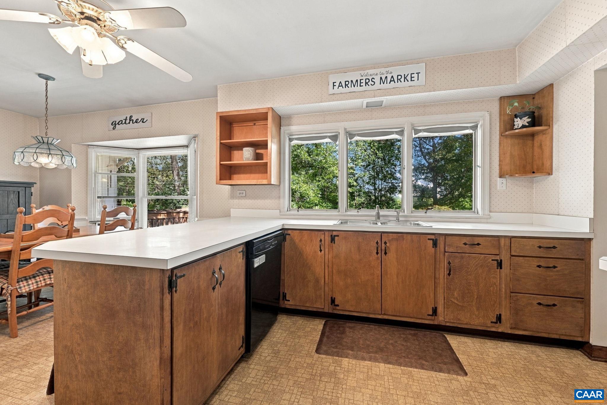 6285 MARKWOOD RD, EARLYSVILLE, Virginia 22936, 4 Bedrooms Bedrooms, ,2 BathroomsBathrooms,Residential,Earlysville Haven,6285 MARKWOOD RD,682449 MLS # 682449 6285 MARKWOOD RD, EARLYSVILLE, Virginia 22936, 4 Bedrooms Bedrooms, ,2 BathroomsBathrooms,Residential,Earlysville Haven,6285 MARKWOOD RD,682449 MLS # 682449