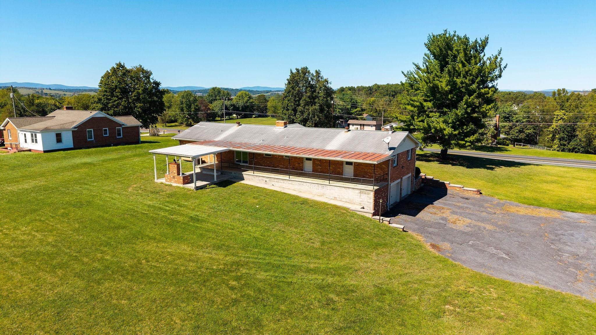 71 HERMITAGE RD, STAUNTON, Virginia 24401, 3 Bedrooms Bedrooms, ,1 BathroomBathrooms,Residential,71 HERMITAGE RD,682451 MLS # 682451 71 HERMITAGE RD, STAUNTON, Virginia 24401, 3 Bedrooms Bedrooms, ,1 BathroomBathrooms,Residential,71 HERMITAGE RD,682451 MLS # 682451