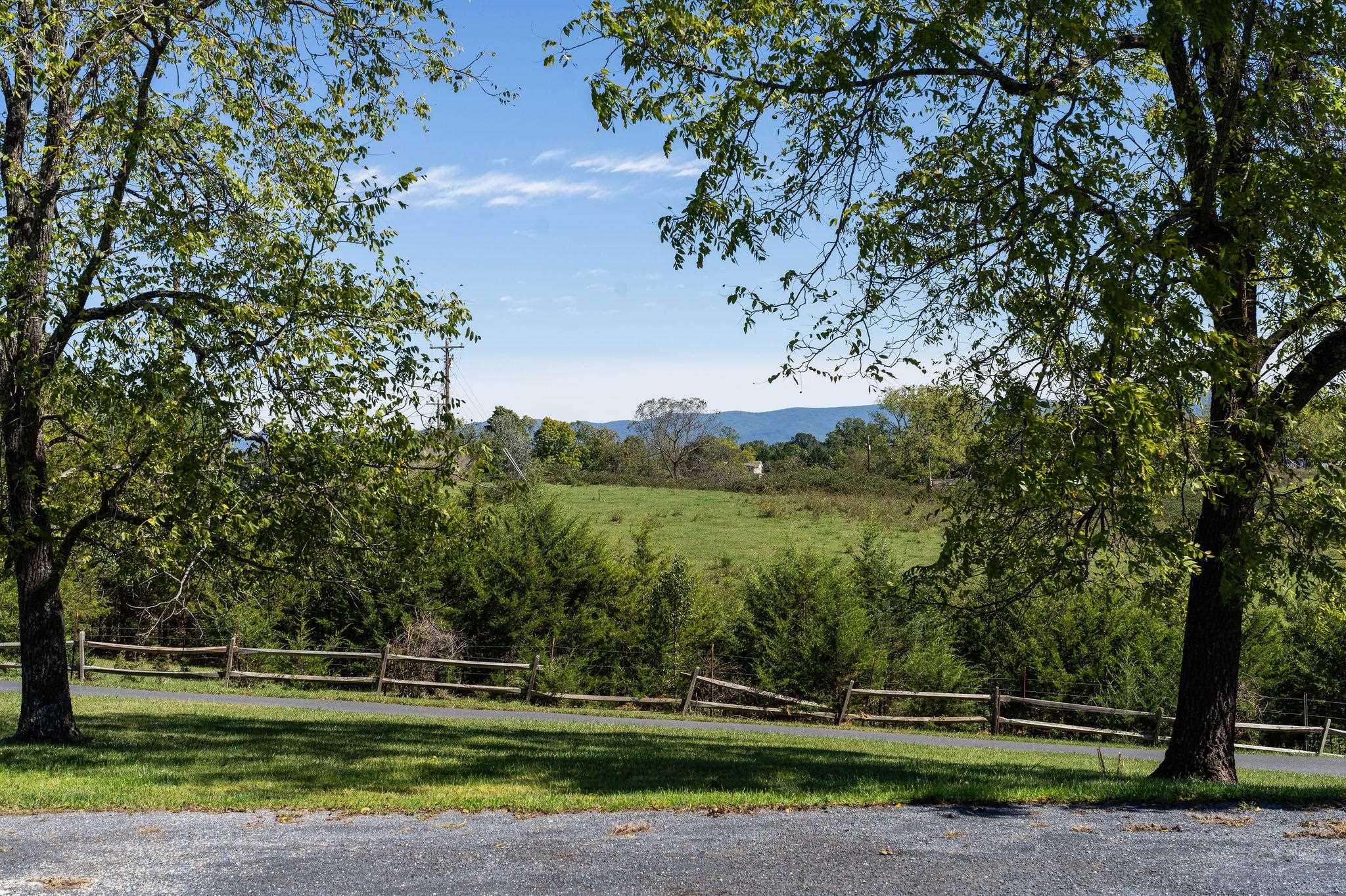 71 HERMITAGE RD, STAUNTON, Virginia 24401, 3 Bedrooms Bedrooms, ,1 BathroomBathrooms,Residential,71 HERMITAGE RD,682451 MLS # 682451 71 HERMITAGE RD, STAUNTON, Virginia 24401, 3 Bedrooms Bedrooms, ,1 BathroomBathrooms,Residential,71 HERMITAGE RD,682451 MLS # 682451