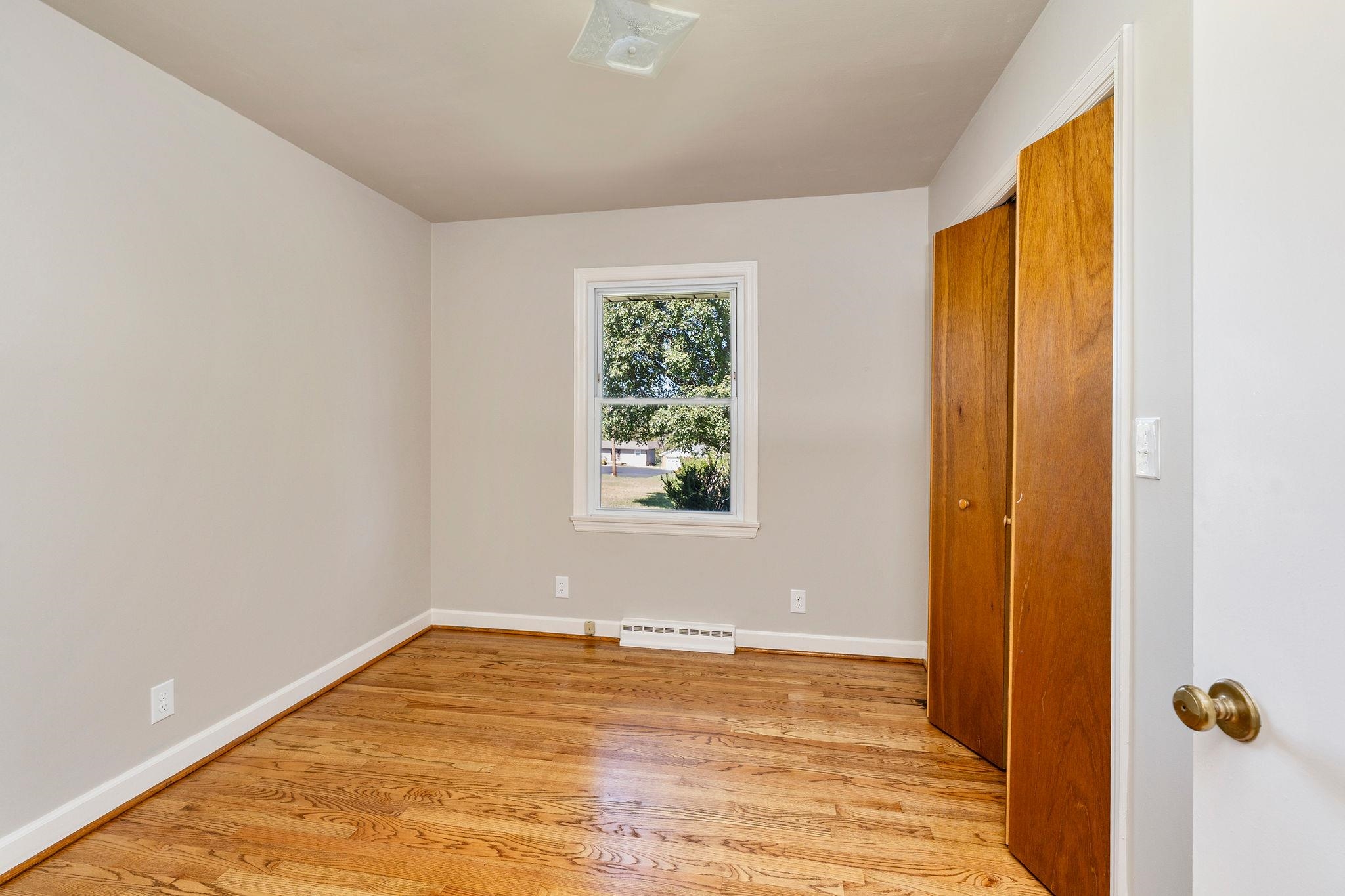71 HERMITAGE RD, STAUNTON, Virginia 24401, 3 Bedrooms Bedrooms, ,1 BathroomBathrooms,Residential,71 HERMITAGE RD,682451 MLS # 682451 71 HERMITAGE RD, STAUNTON, Virginia 24401, 3 Bedrooms Bedrooms, ,1 BathroomBathrooms,Residential,71 HERMITAGE RD,682451 MLS # 682451