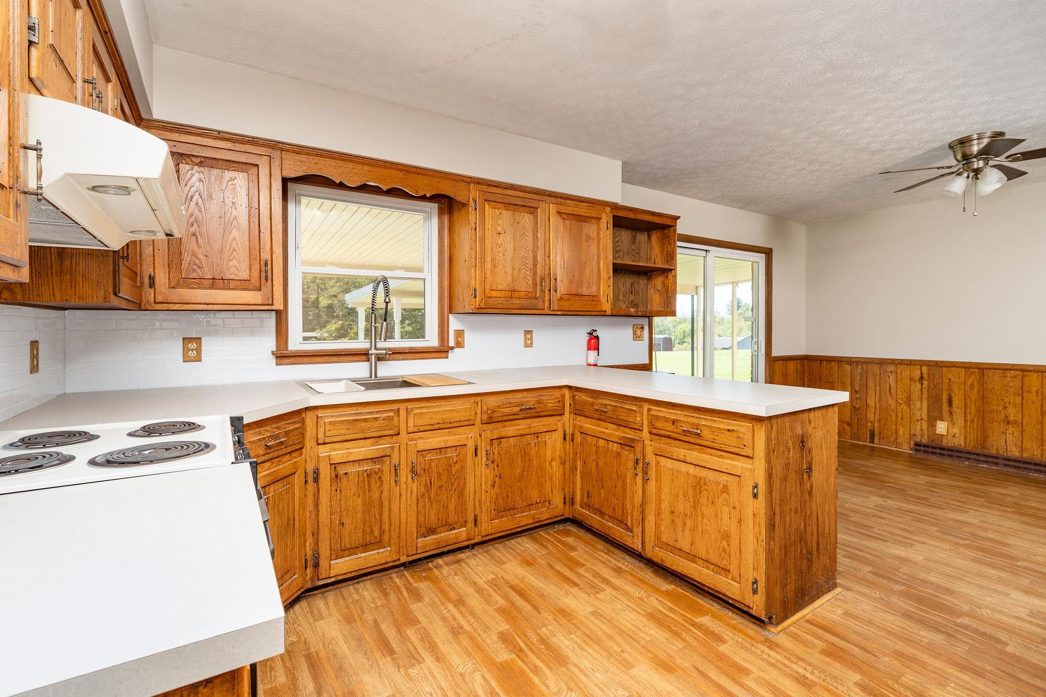 71 HERMITAGE RD, STAUNTON, Virginia 24401, 3 Bedrooms Bedrooms, ,1 BathroomBathrooms,Residential,71 HERMITAGE RD,682451 MLS # 682451 71 HERMITAGE RD, STAUNTON, Virginia 24401, 3 Bedrooms Bedrooms, ,1 BathroomBathrooms,Residential,71 HERMITAGE RD,682451 MLS # 682451