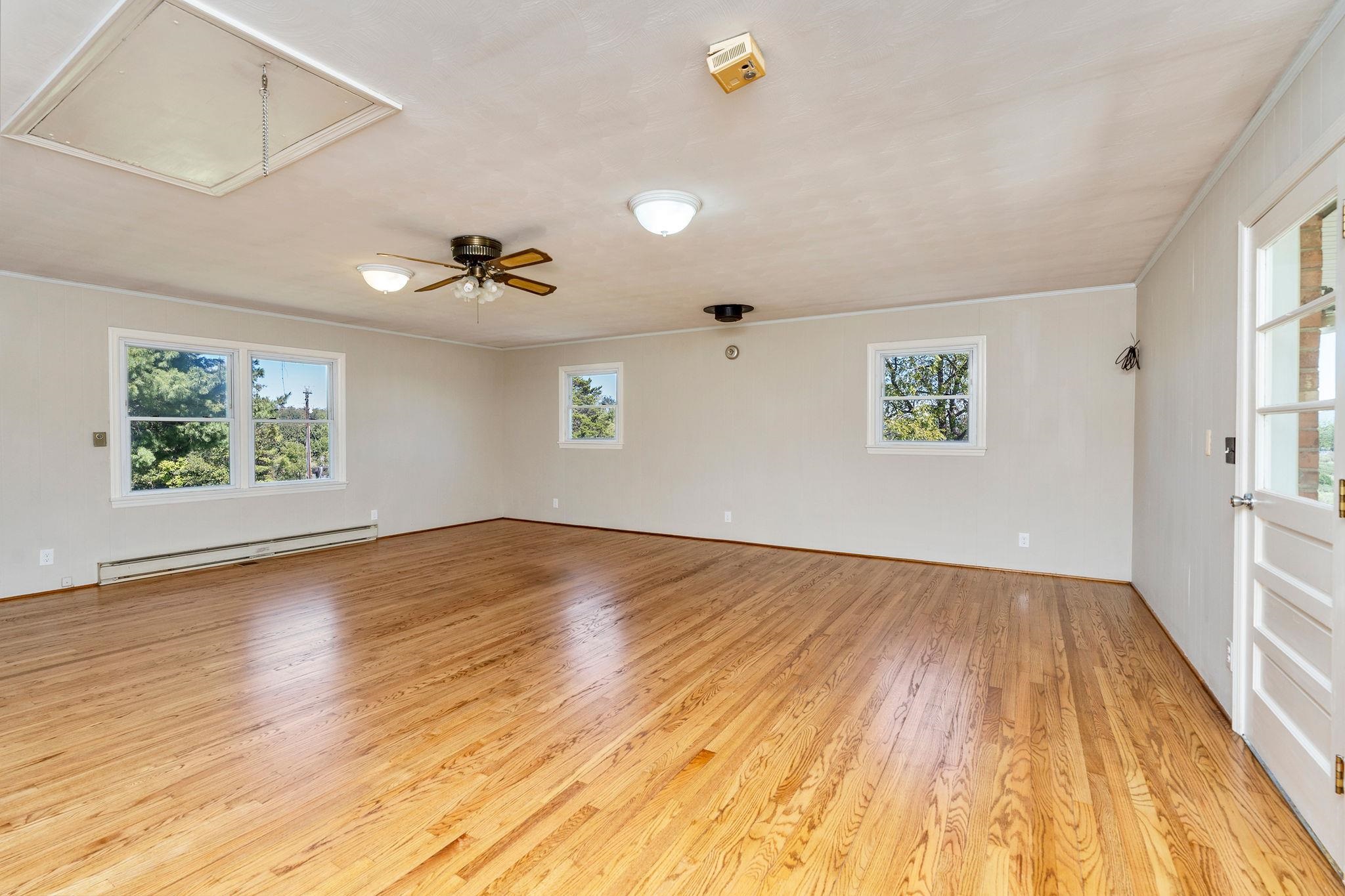 71 HERMITAGE RD, STAUNTON, Virginia 24401, 3 Bedrooms Bedrooms, ,1 BathroomBathrooms,Residential,71 HERMITAGE RD,682451 MLS # 682451 71 HERMITAGE RD, STAUNTON, Virginia 24401, 3 Bedrooms Bedrooms, ,1 BathroomBathrooms,Residential,71 HERMITAGE RD,682451 MLS # 682451