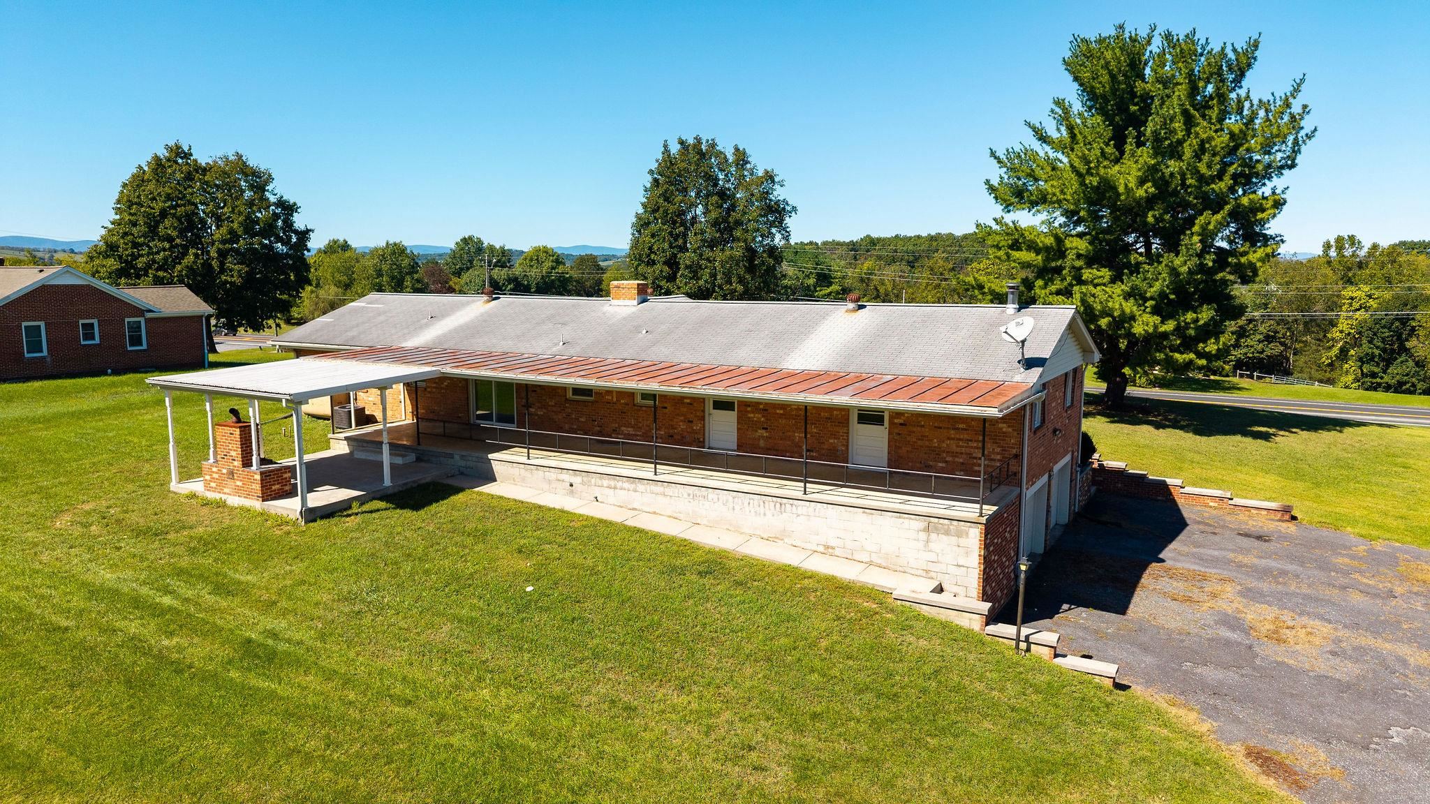 71 HERMITAGE RD, STAUNTON, Virginia 24401, 3 Bedrooms Bedrooms, ,1 BathroomBathrooms,Residential,71 HERMITAGE RD,682451 MLS # 682451 71 HERMITAGE RD, STAUNTON, Virginia 24401, 3 Bedrooms Bedrooms, ,1 BathroomBathrooms,Residential,71 HERMITAGE RD,682451 MLS # 682451