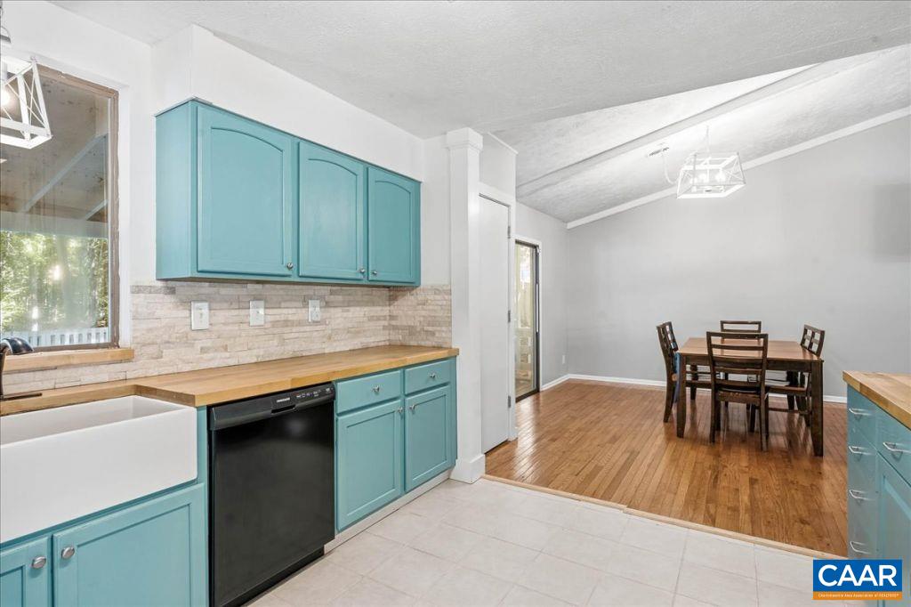 2937 BROOKMERE RD, CHARLOTTESVILLE, Virginia 22901, 6 Bedrooms Bedrooms, ,3 BathroomsBathrooms,Residential,2937 BROOKMERE RD,682454 MLS # 682454 2937 BROOKMERE RD, CHARLOTTESVILLE, Virginia 22901, 6 Bedrooms Bedrooms, ,3 BathroomsBathrooms,Residential,2937 BROOKMERE RD,682454 MLS # 682454